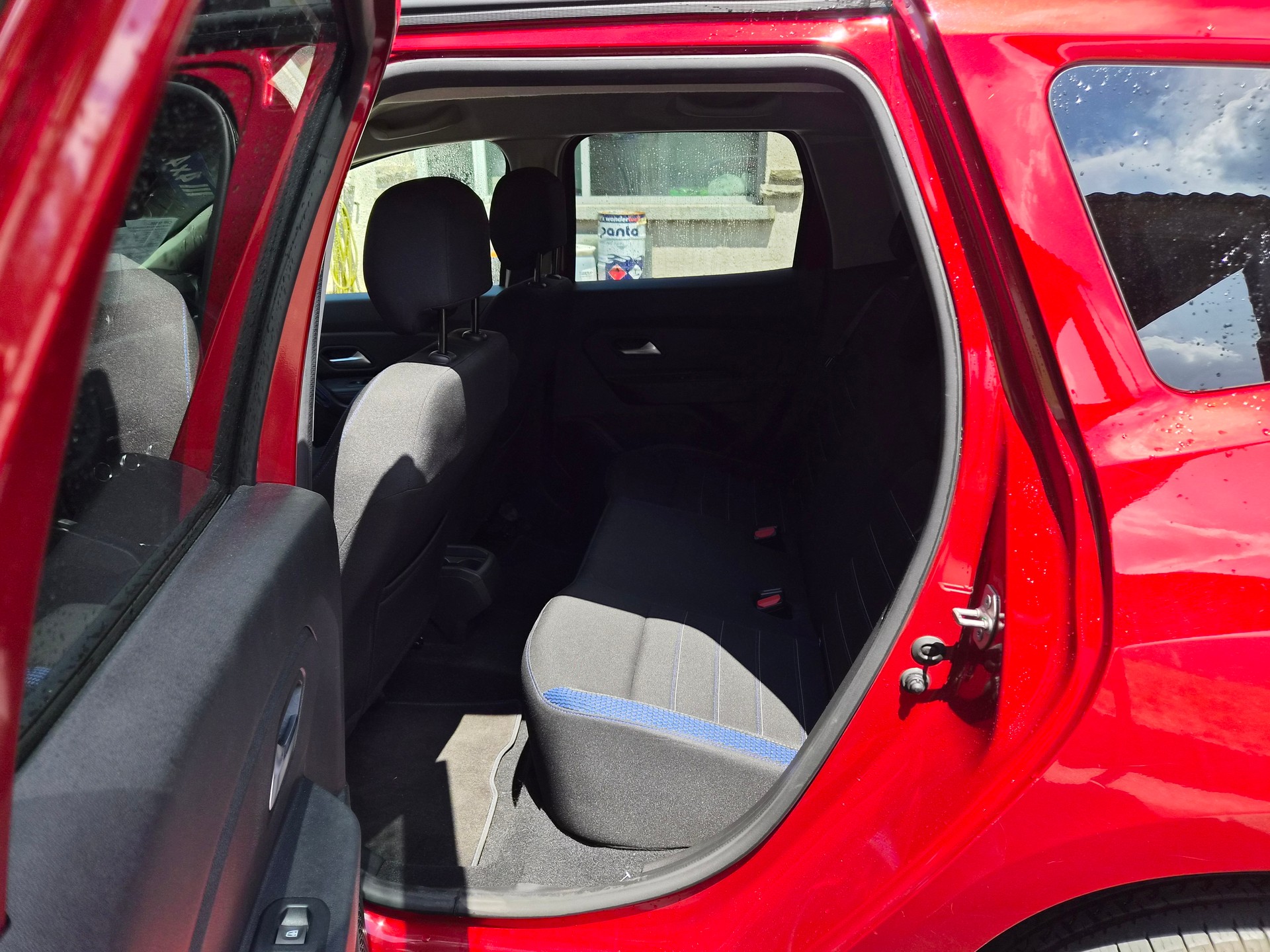 DACIA Duster TCe 130 Celebration 4x4-image-10
