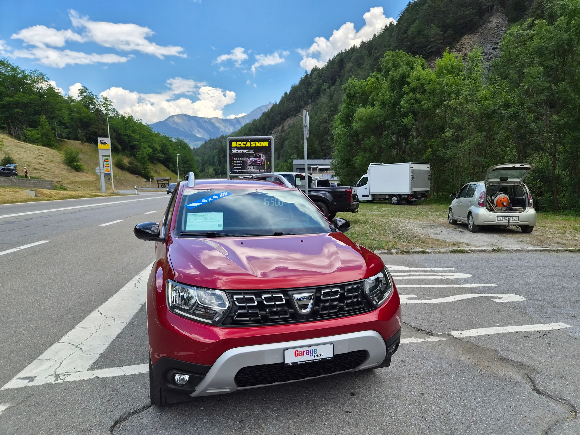 DACIA Duster TCe 130 Celebration 4x4-image-2