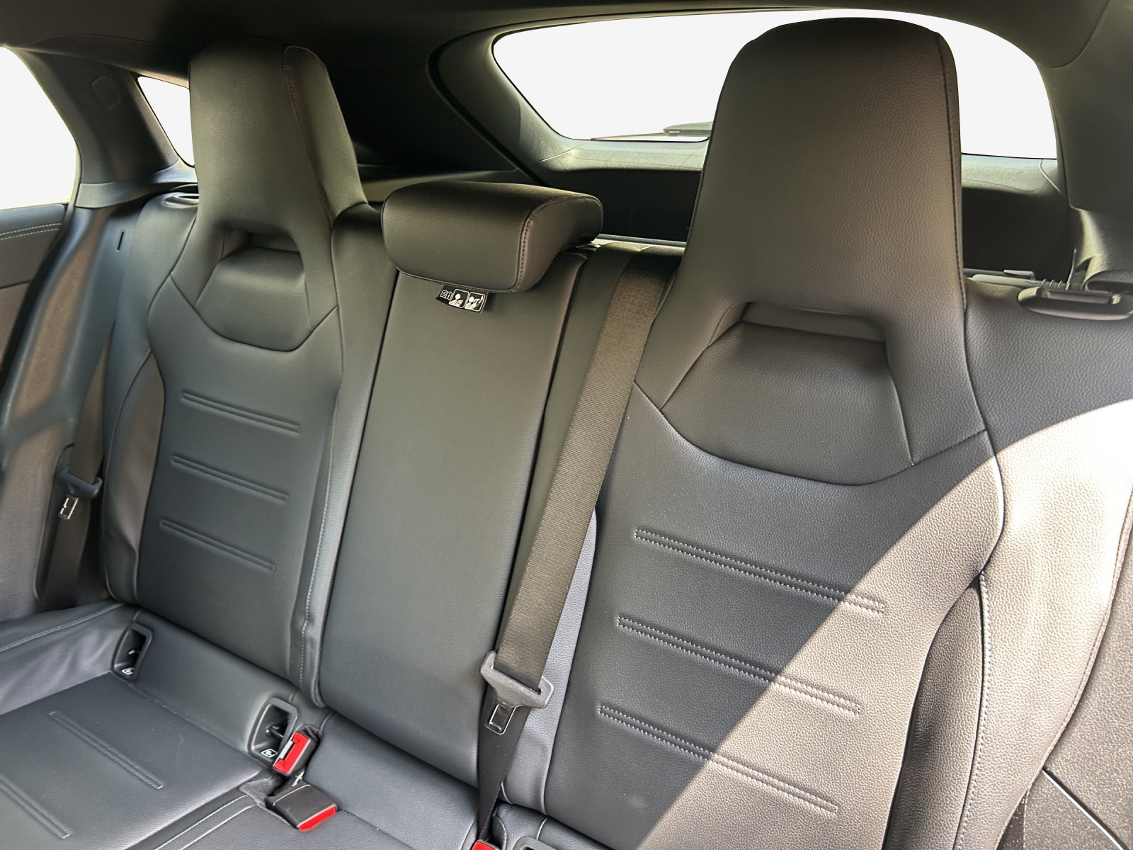 MERCEDES-BENZ CLA Shooting Brake 180 7G-DCT Progressive-image-8