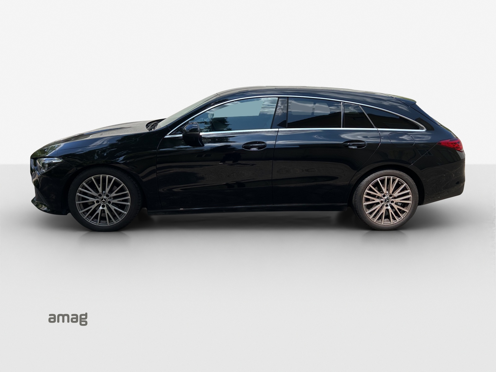 MERCEDES-BENZ CLA Shooting Brake 180 7G-DCT Progressive-showroom-element-1