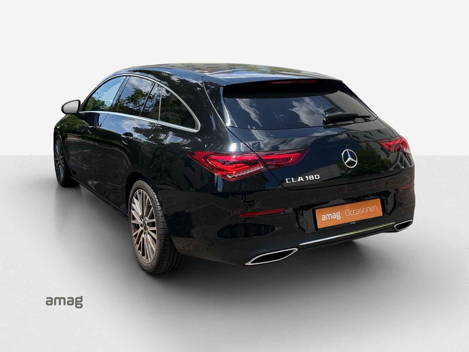 MERCEDES-BENZ CLA Shooting Brake 180 7G-DCT Progressive-showroom-element-2