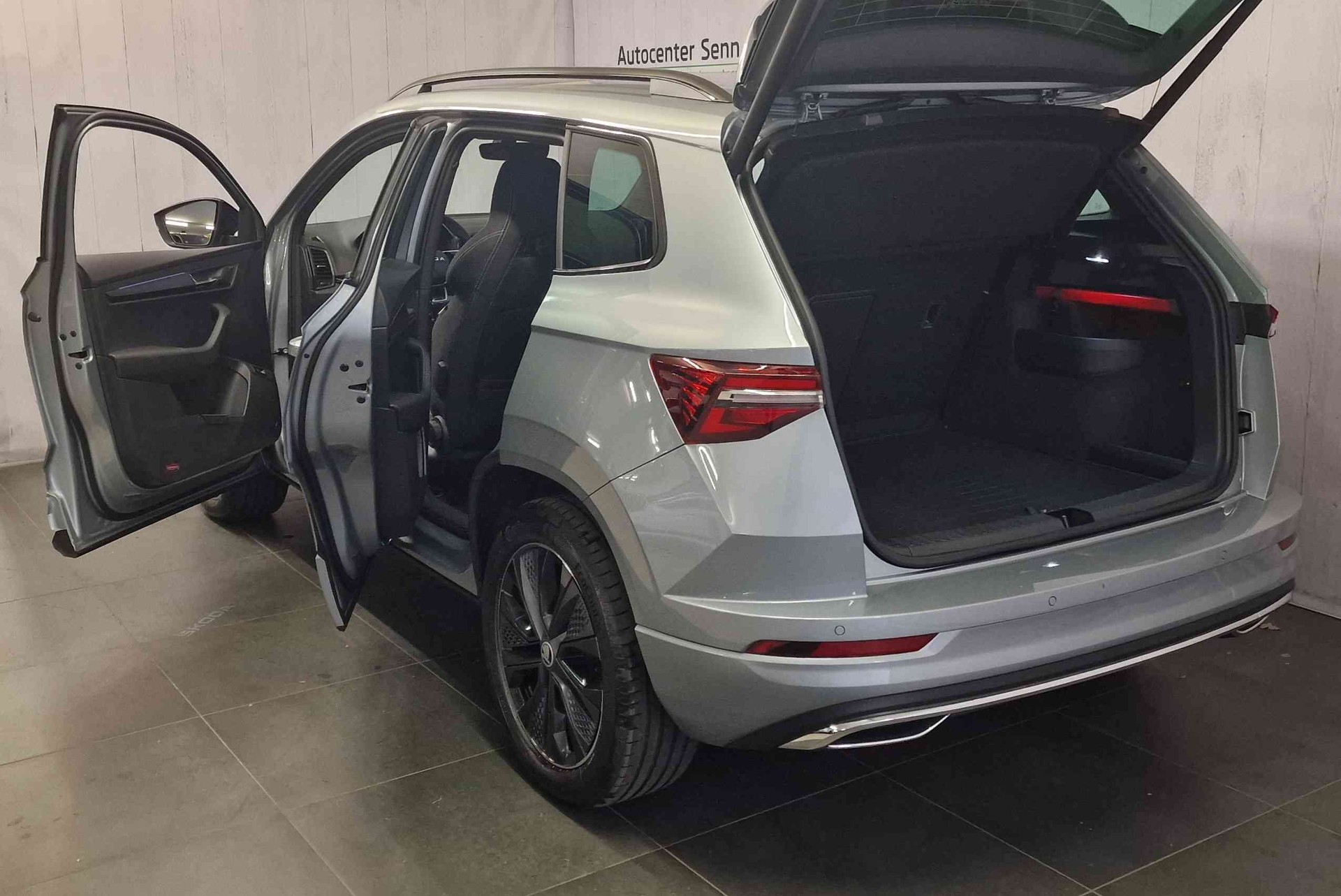 SKODA Karoq 2.0 TSI SportLine 4x4 DSG-image-17