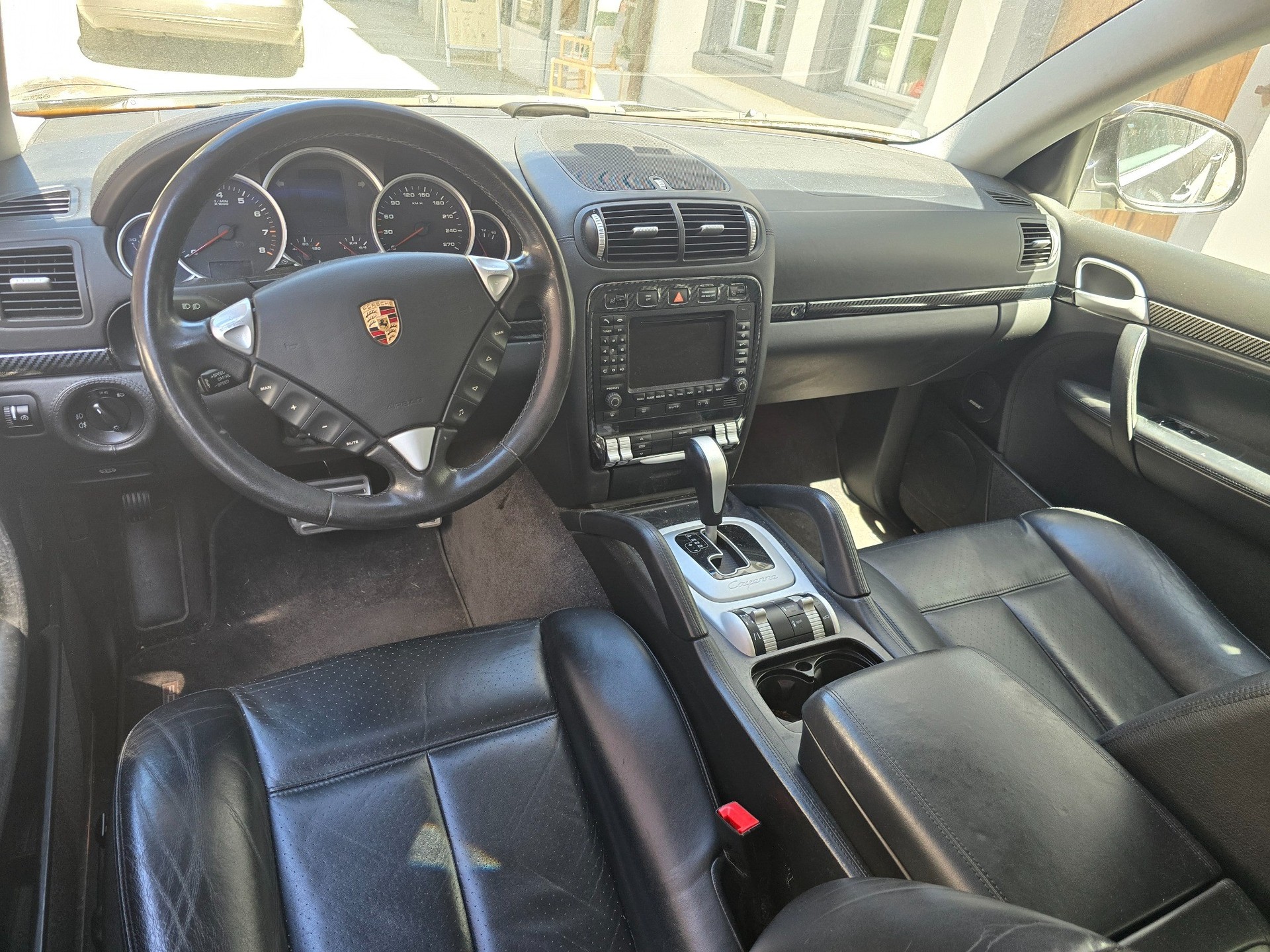 PORSCHE Cayenne S-image-3
