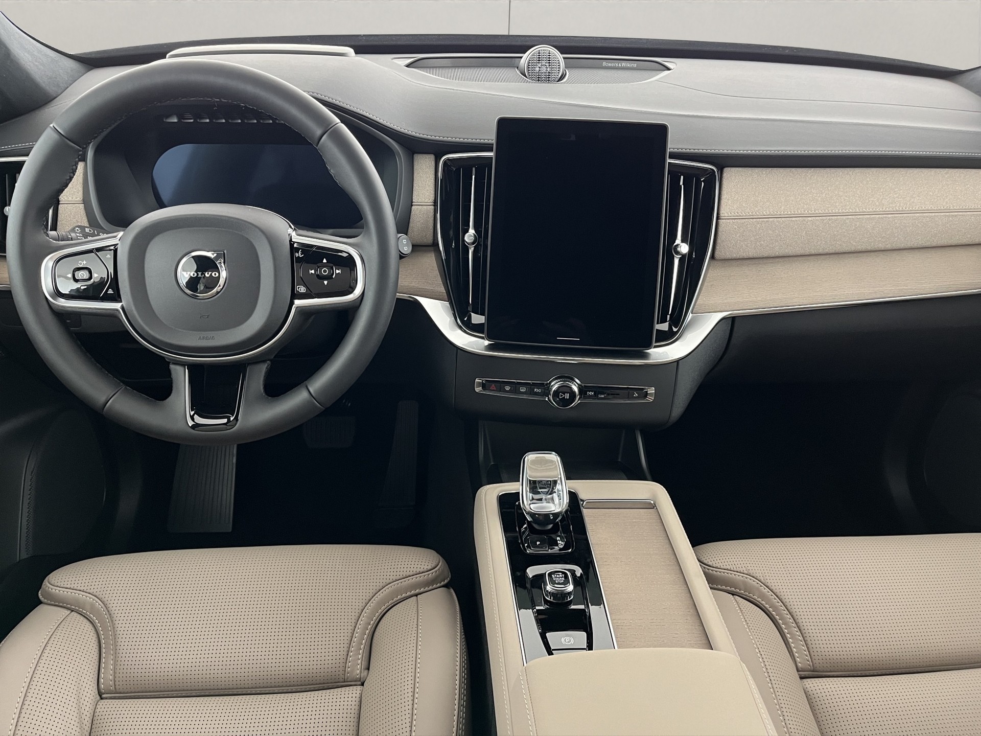 VOLVO XC90 2.0 T8 TE Ultra Dark eAWD-image-9