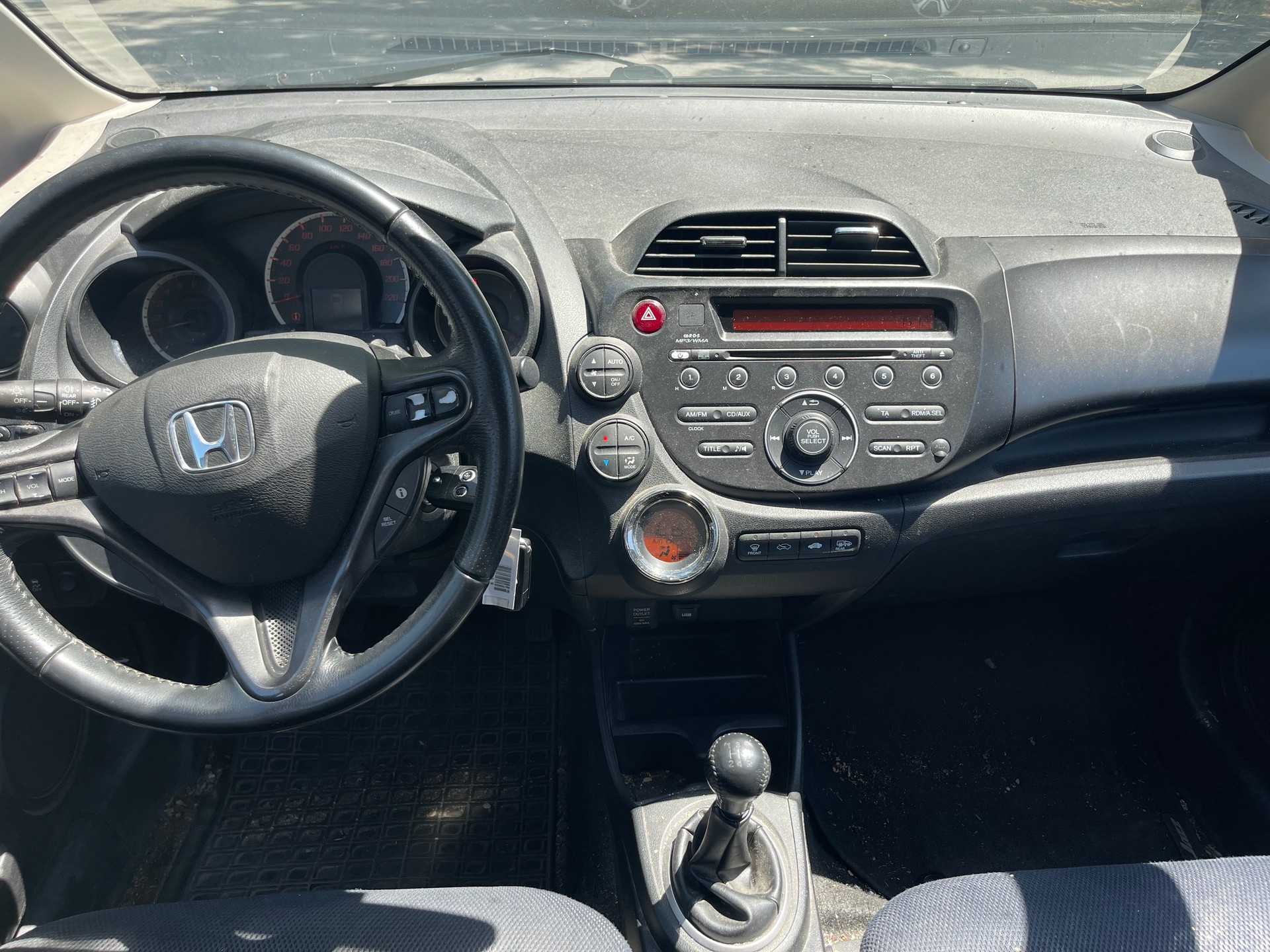 HONDA Jazz 1.4i Comfort Plus-image-6