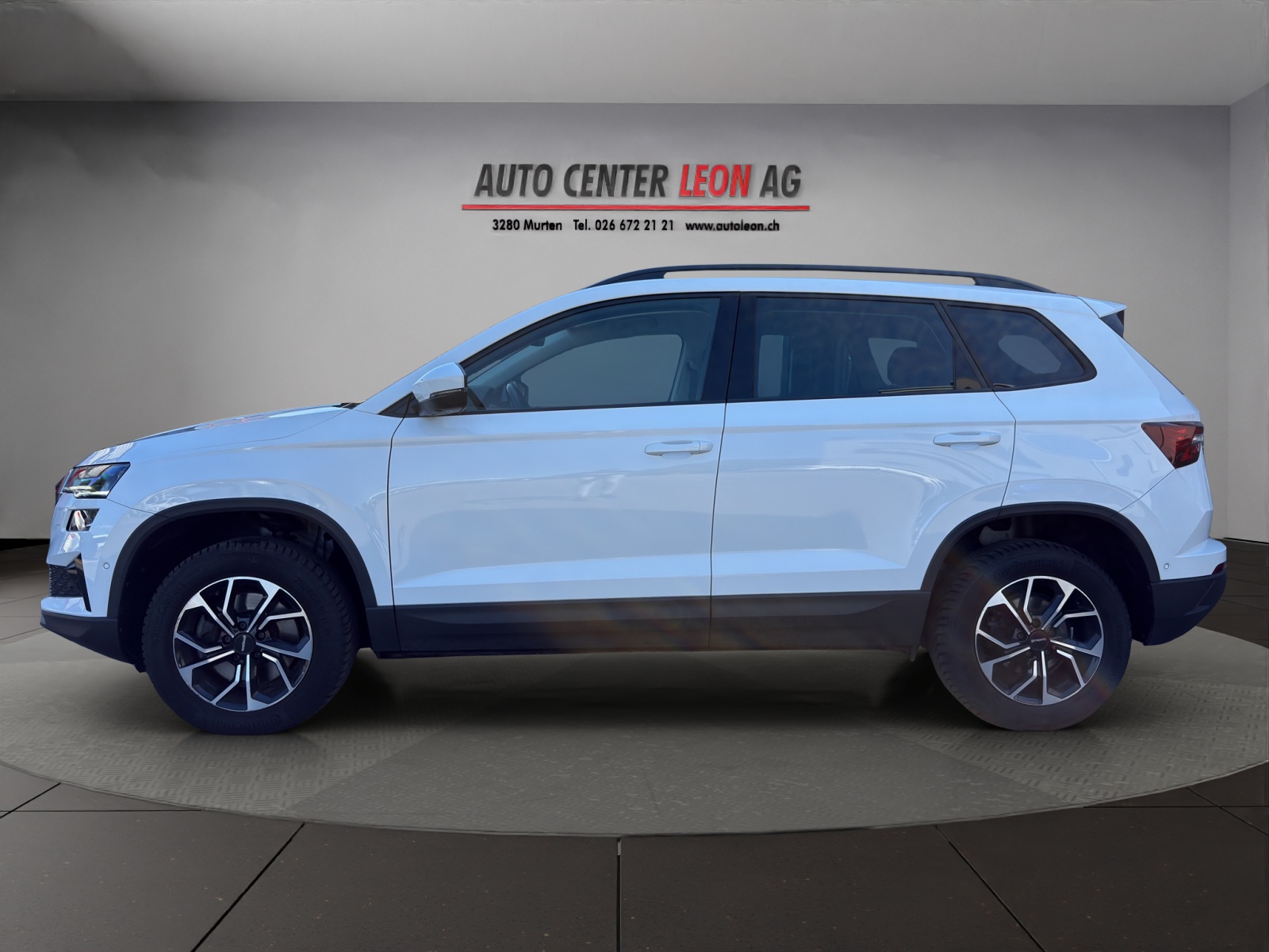 SKODA Karoq 2.0 TDI CR Style 4x4 DSG-image-2