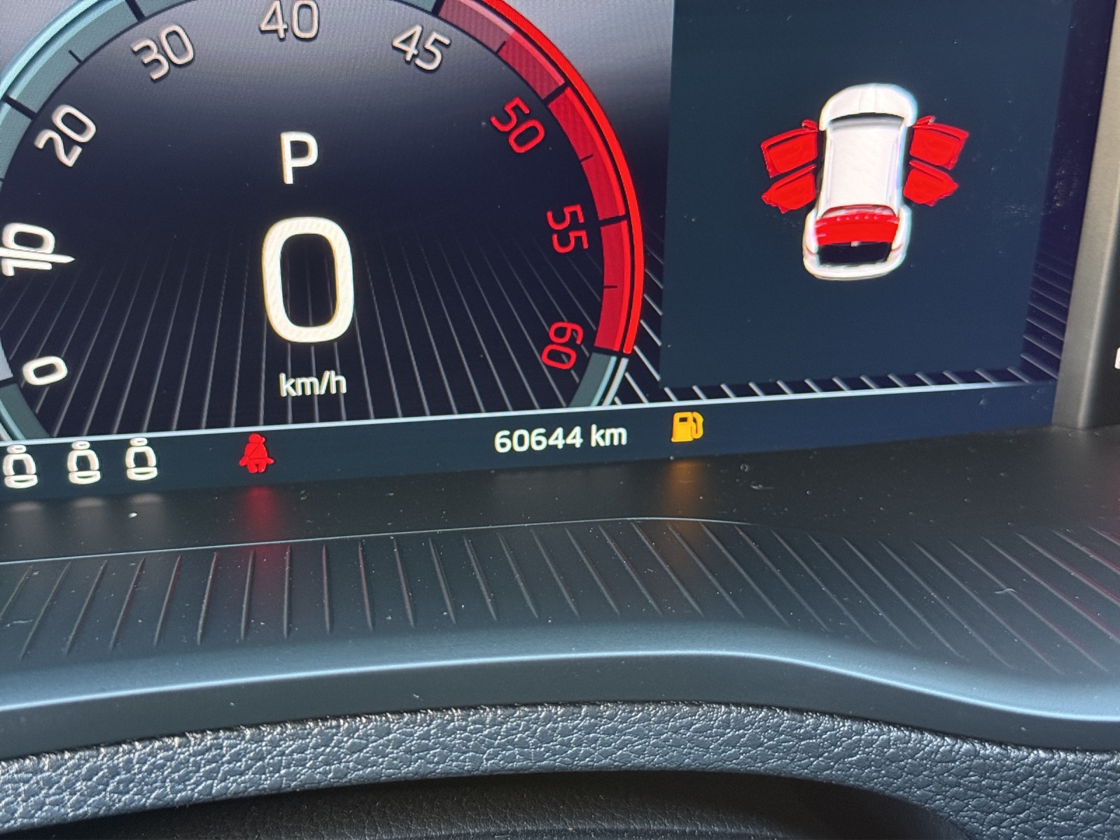 SKODA Karoq 2.0 TDI CR Style 4x4 DSG-image-10