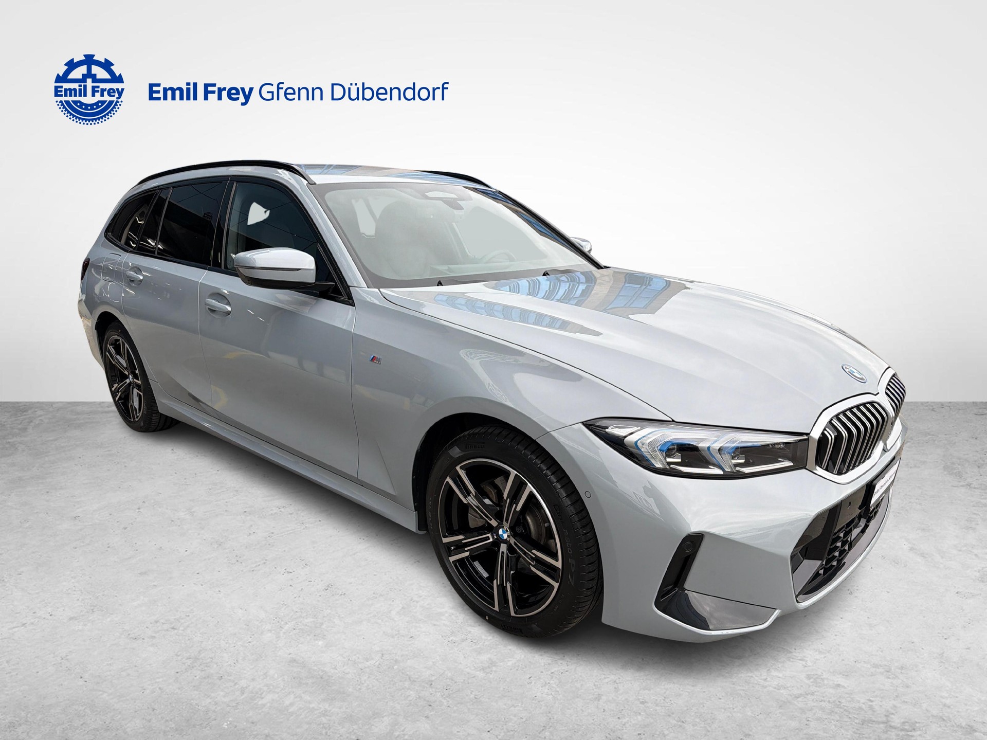 BMW 330e xDrive SAG Touring-image-6