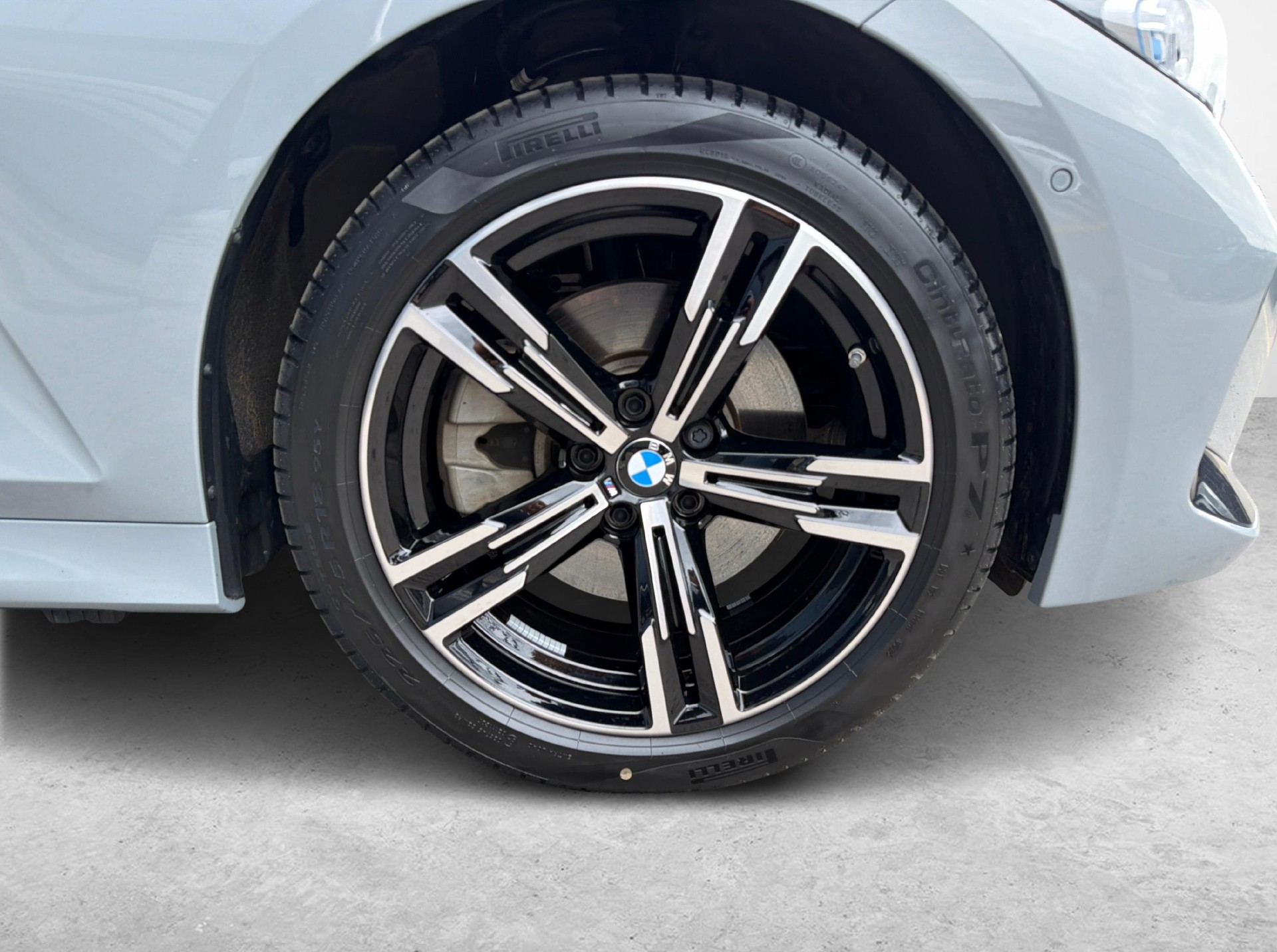 BMW 330e xDrive SAG Touring-image-10
