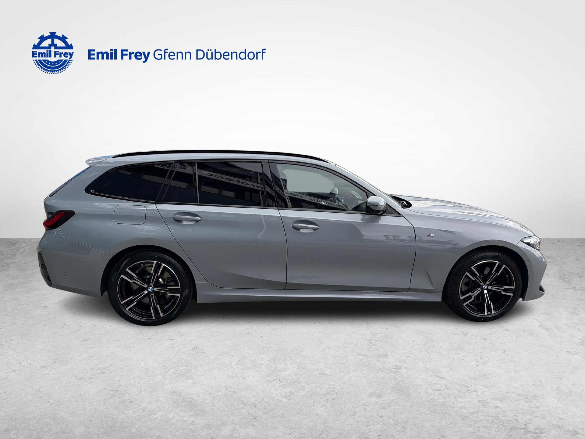 BMW 330e xDrive SAG Touring-image-5