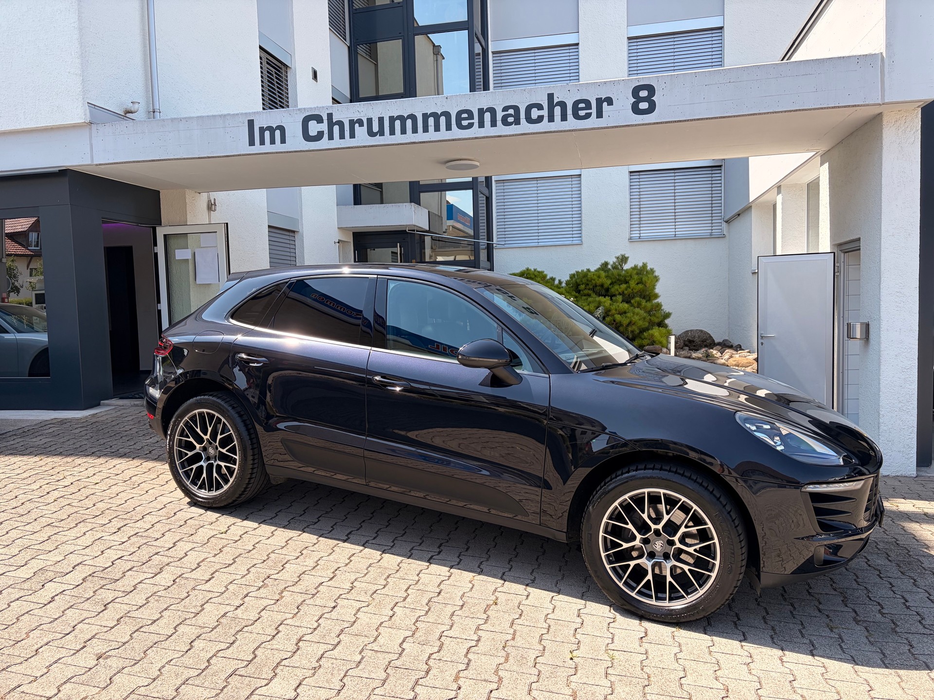 PORSCHE Macan PDK-image-1