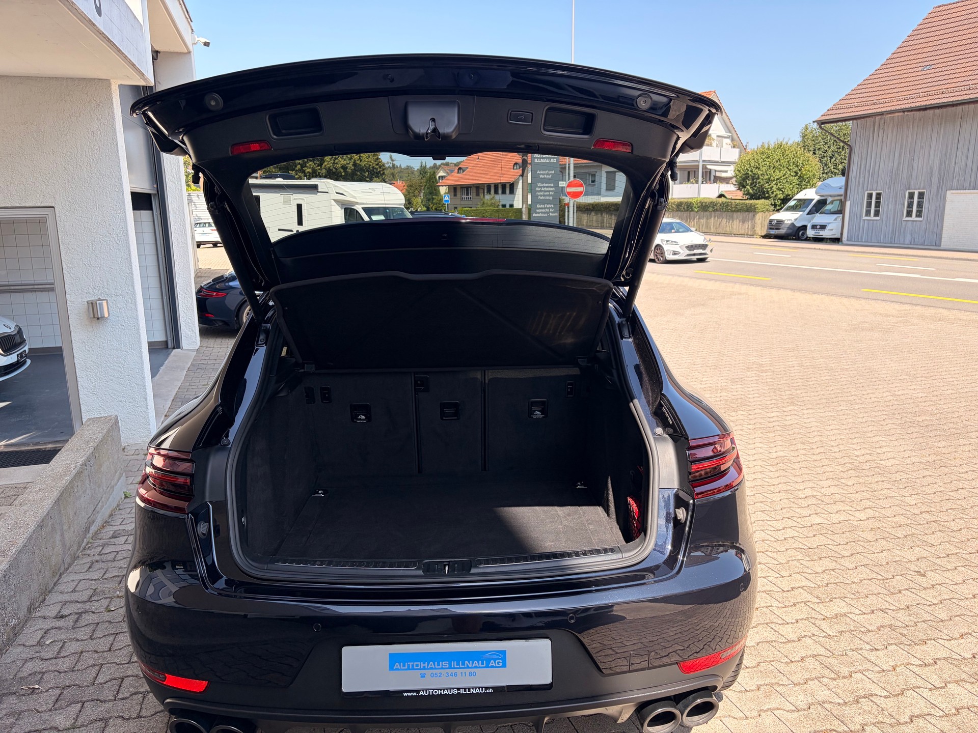 PORSCHE Macan PDK-image-6