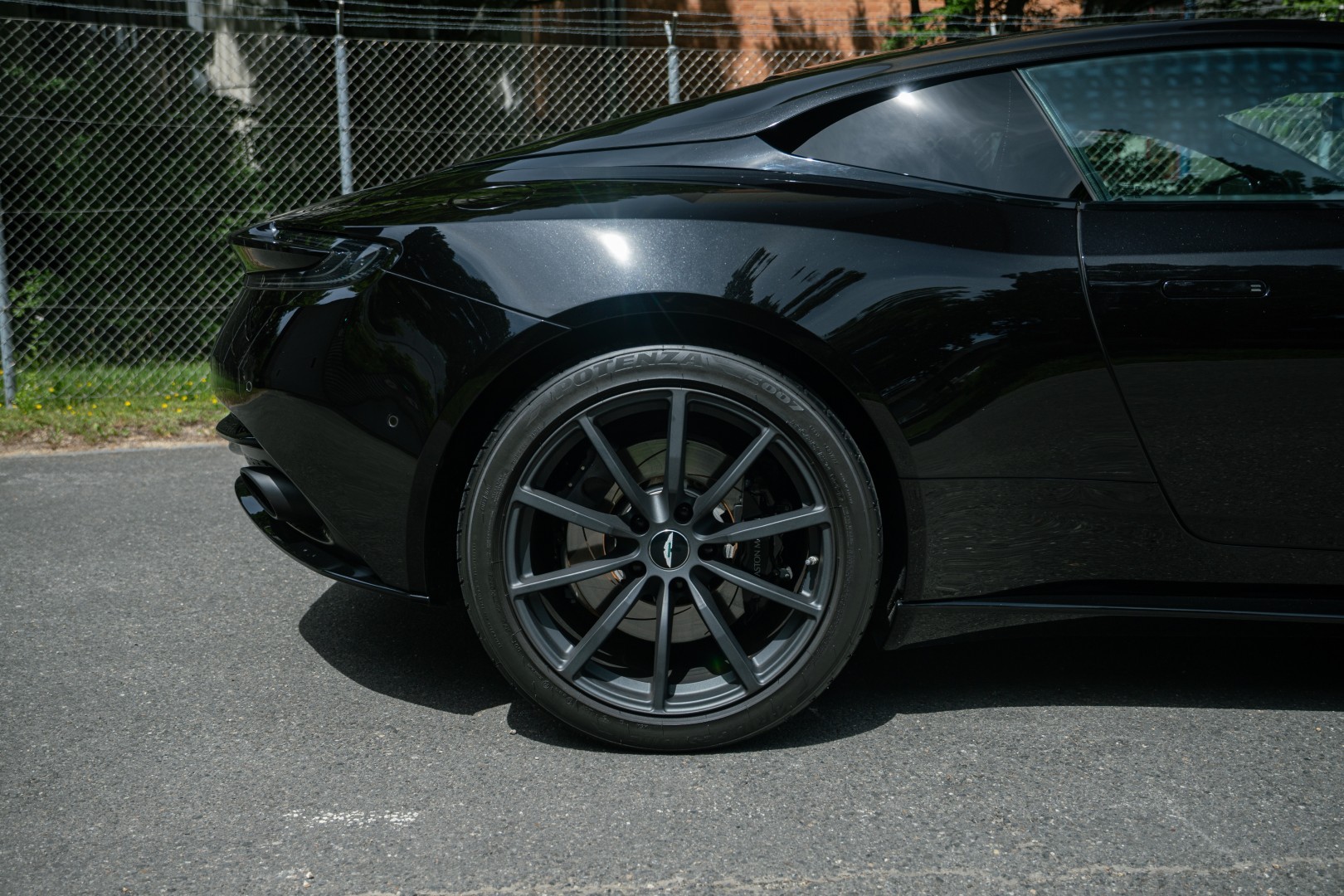 ASTON MARTIN DB11 V12 Touchtronic 3 AMR-image-8