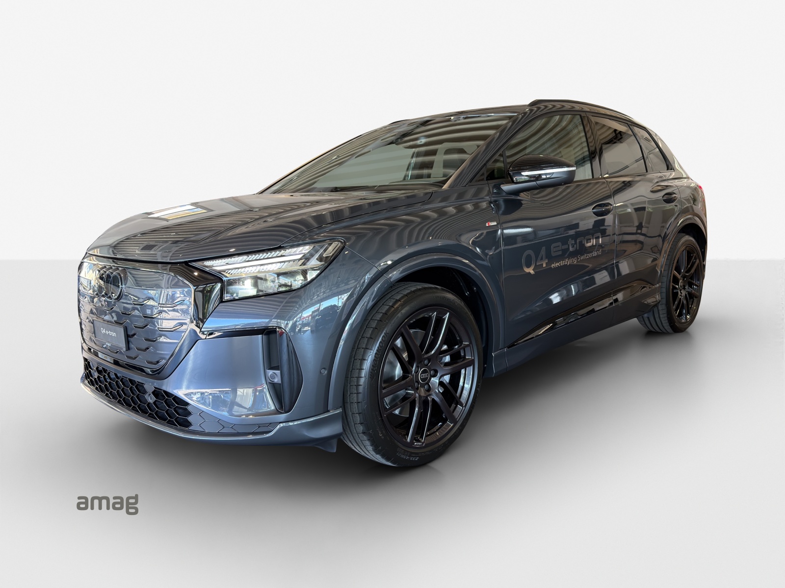 AUDI Q4 e-tron SUV quattro performance