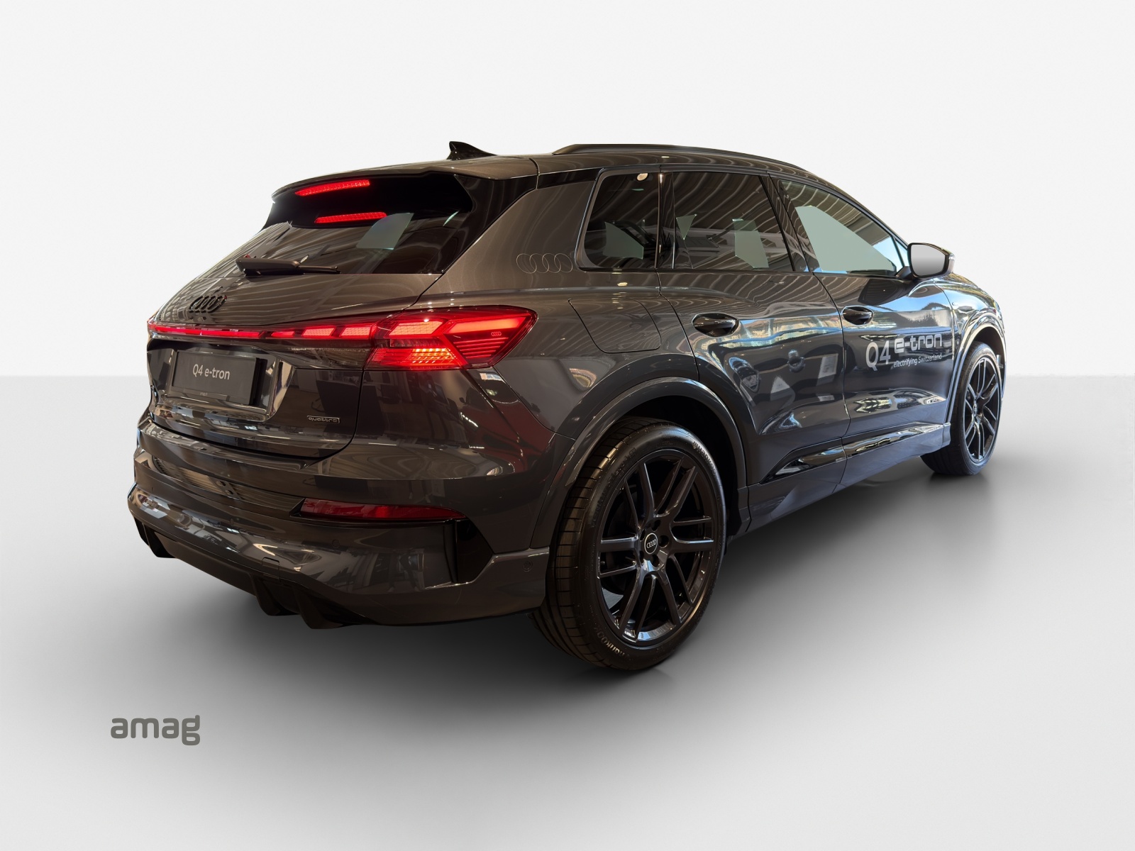 AUDI Q4 e-tron SUV quattro performance-image-4
