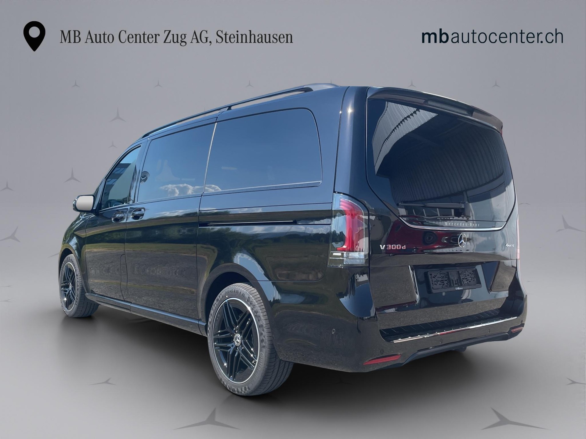MERCEDES-BENZ V 300 d Swiss Ed. lang 4matic Van-image-4
