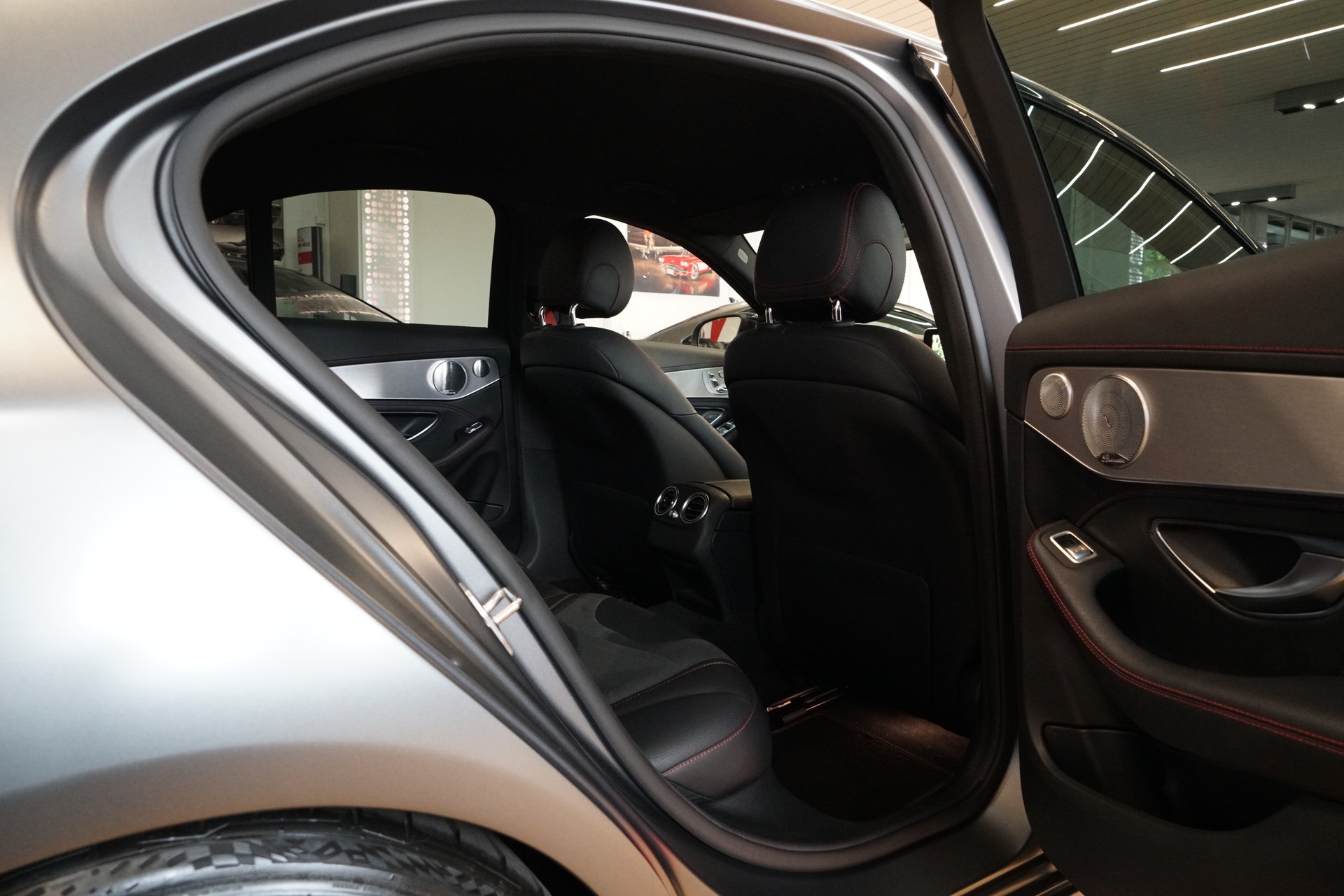 MERCEDES-BENZ C 43 AMG 4Matic 9G-Tronic-image-18