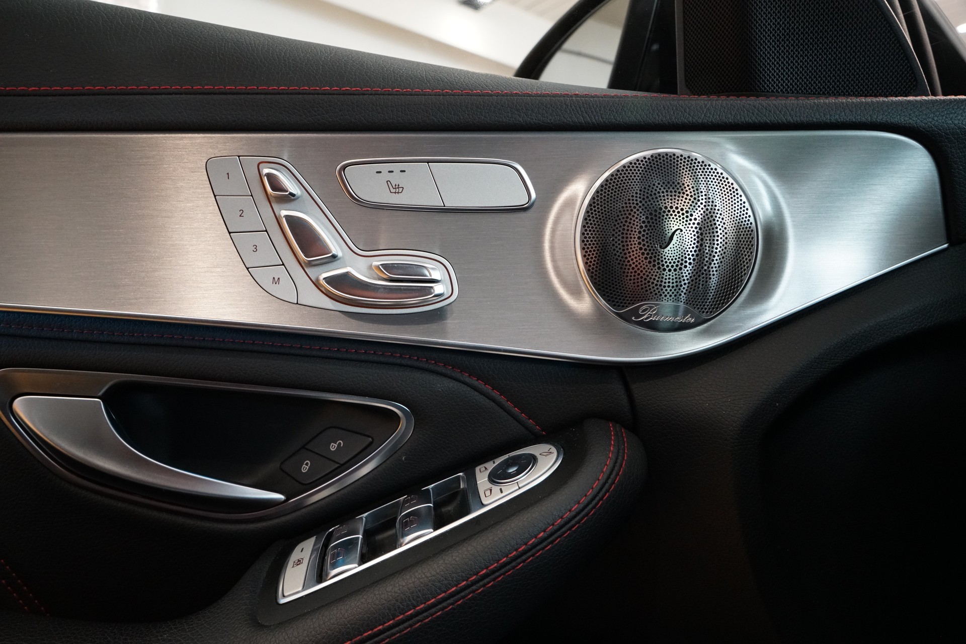 MERCEDES-BENZ C 43 AMG 4Matic 9G-Tronic-image-15