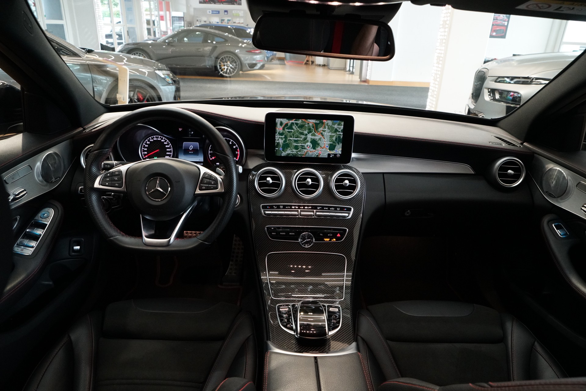 MERCEDES-BENZ C 43 AMG 4Matic 9G-Tronic-image-11