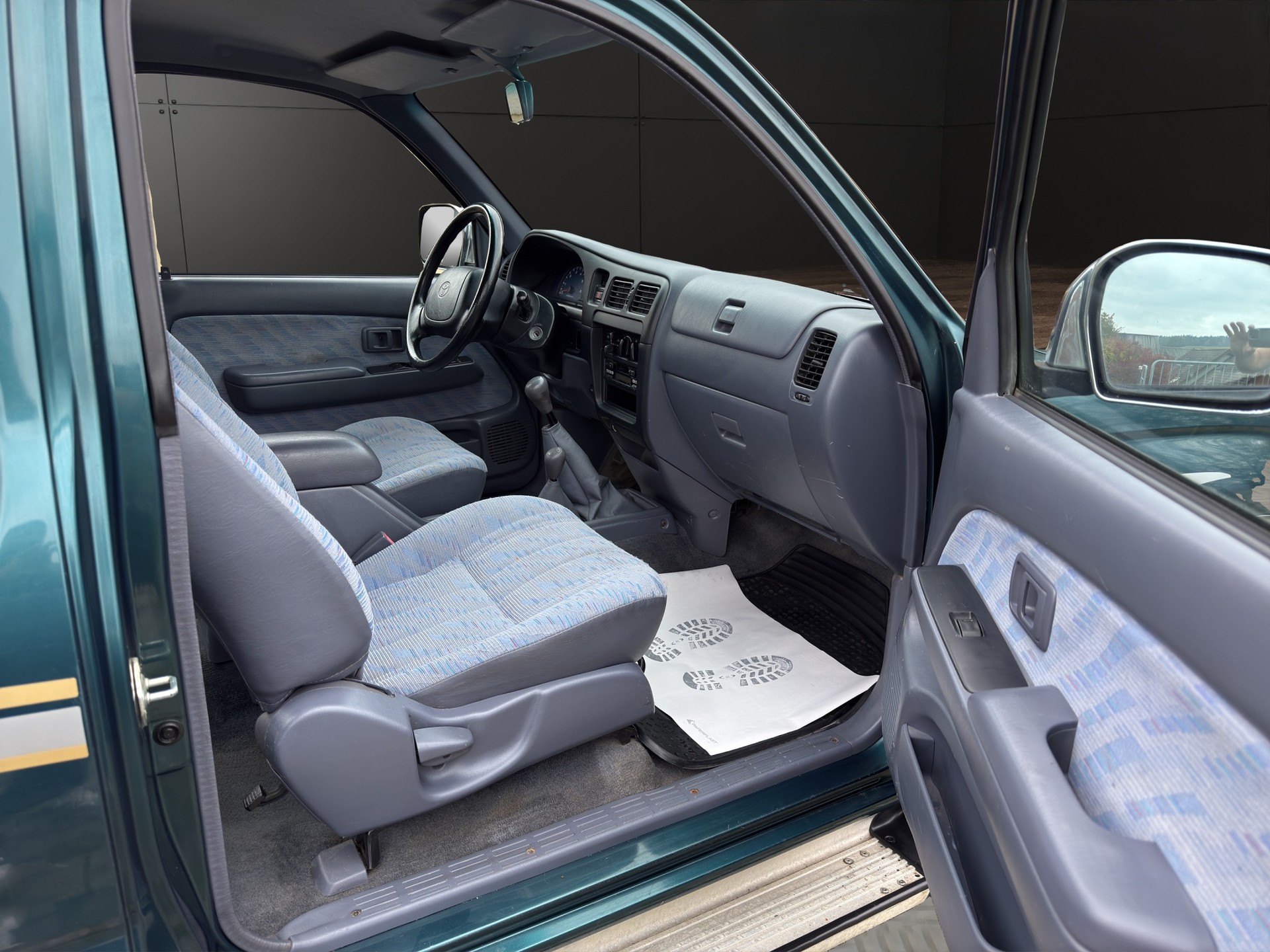 TOYOTA Hilux RZN 173 X-TRA Cab SR5-image-10