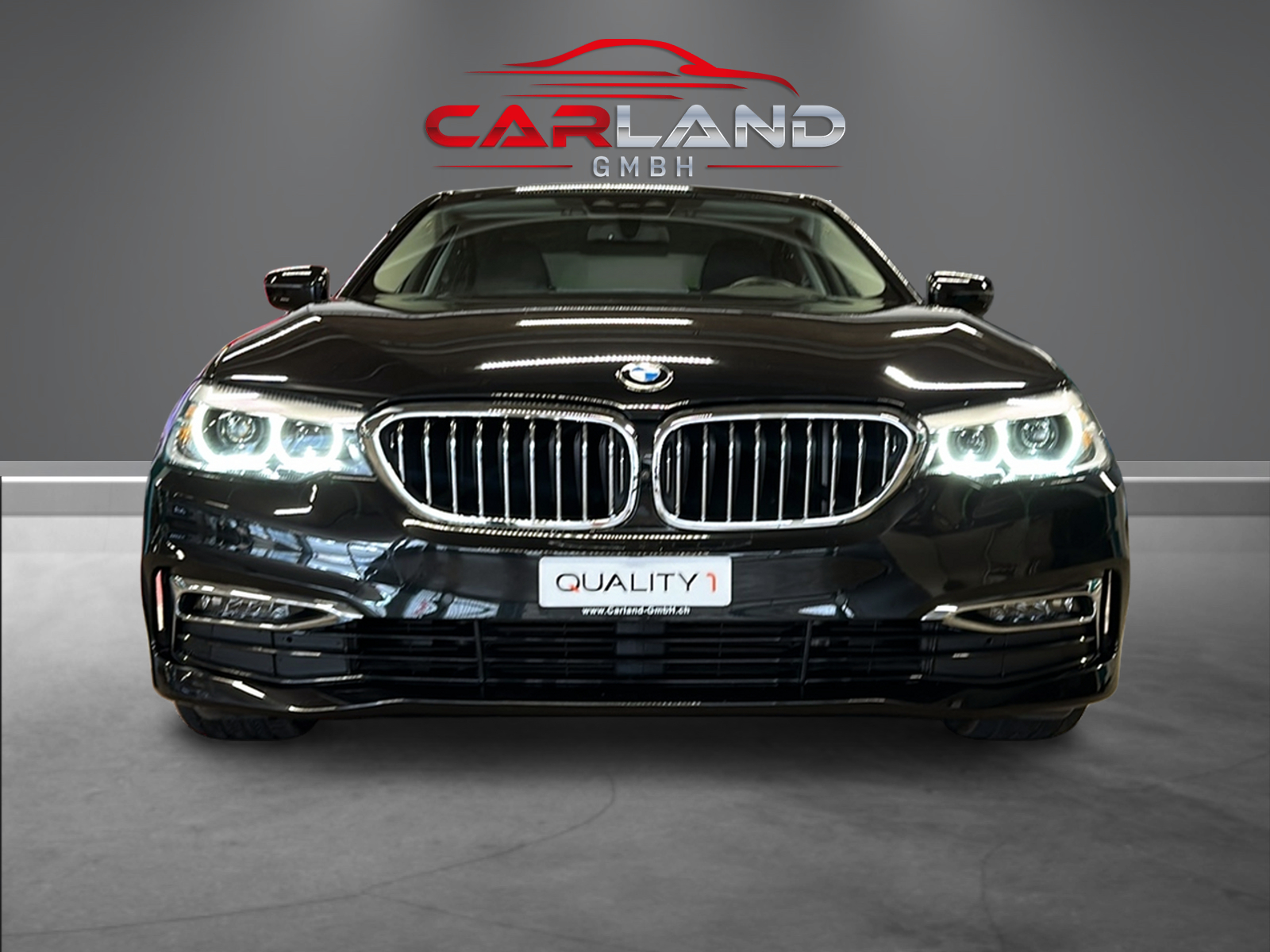 BMW 520i Luxury Line Steptronic-showroom-element-1