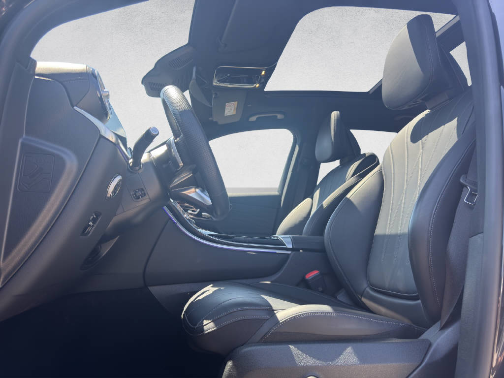 MERCEDES-BENZ GLC 400 e AMG Line 4Matic-image-9