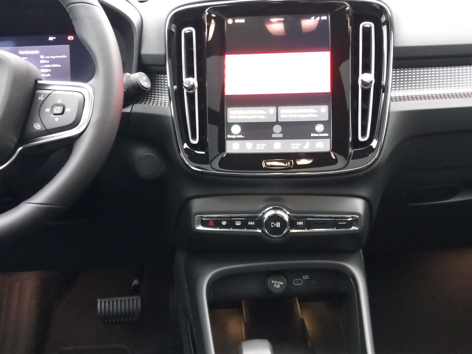 VOLVO EX40 XCENTRIC Twin Ultra AWD-image-13