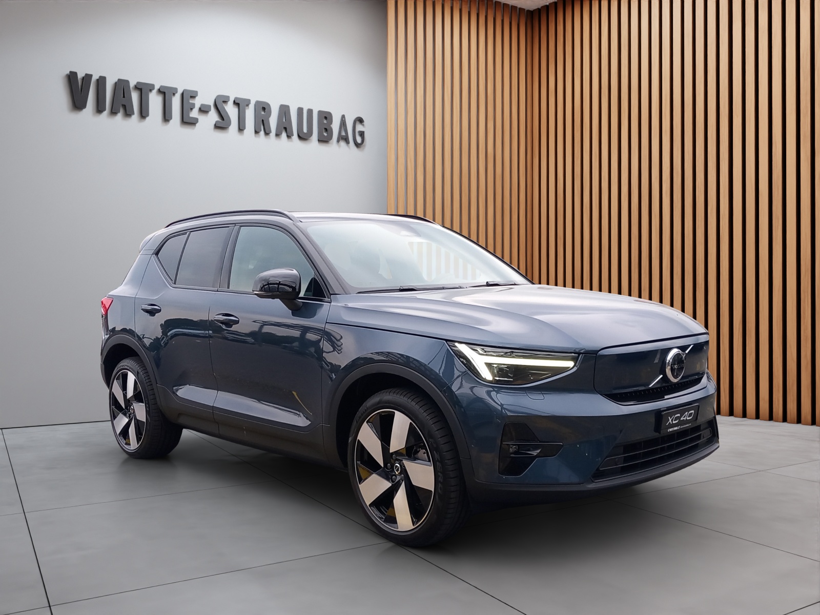 VOLVO EX40 XCENTRIC Twin Ultra AWD-image-6
