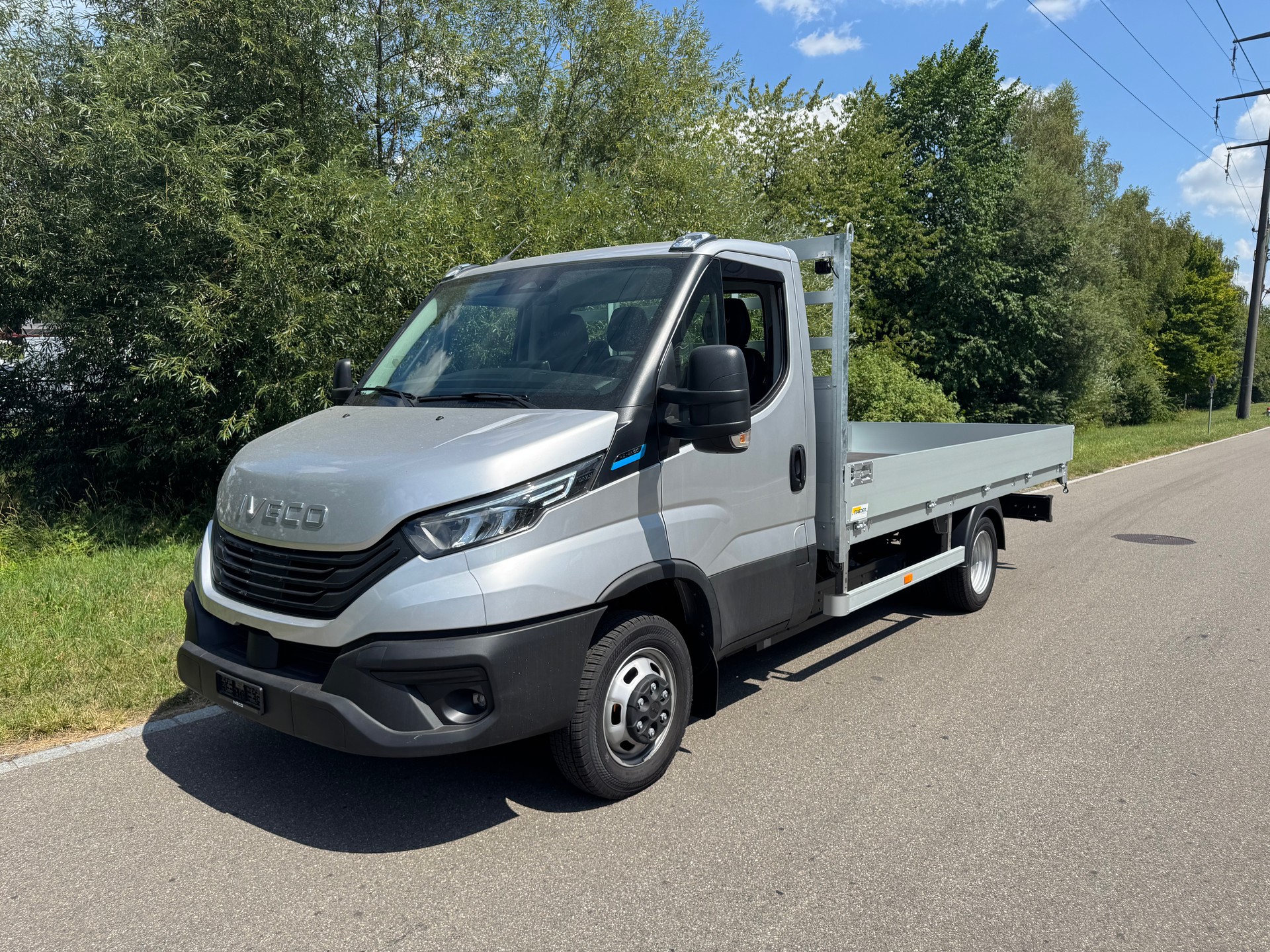 IVECO eDaily 42C14E/P inkl. Ladebrücke-image-0