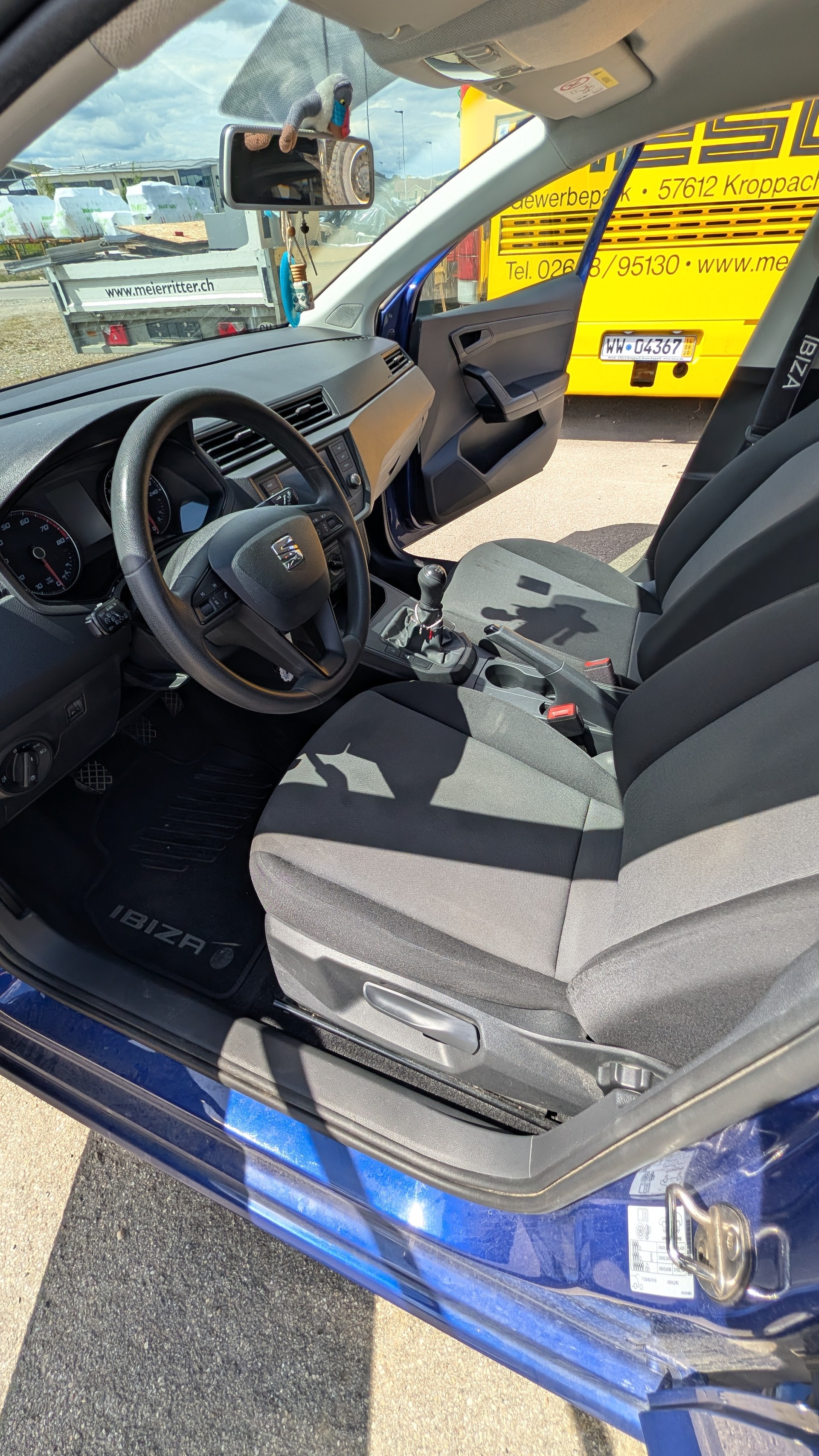 SEAT IBIZA-image-12