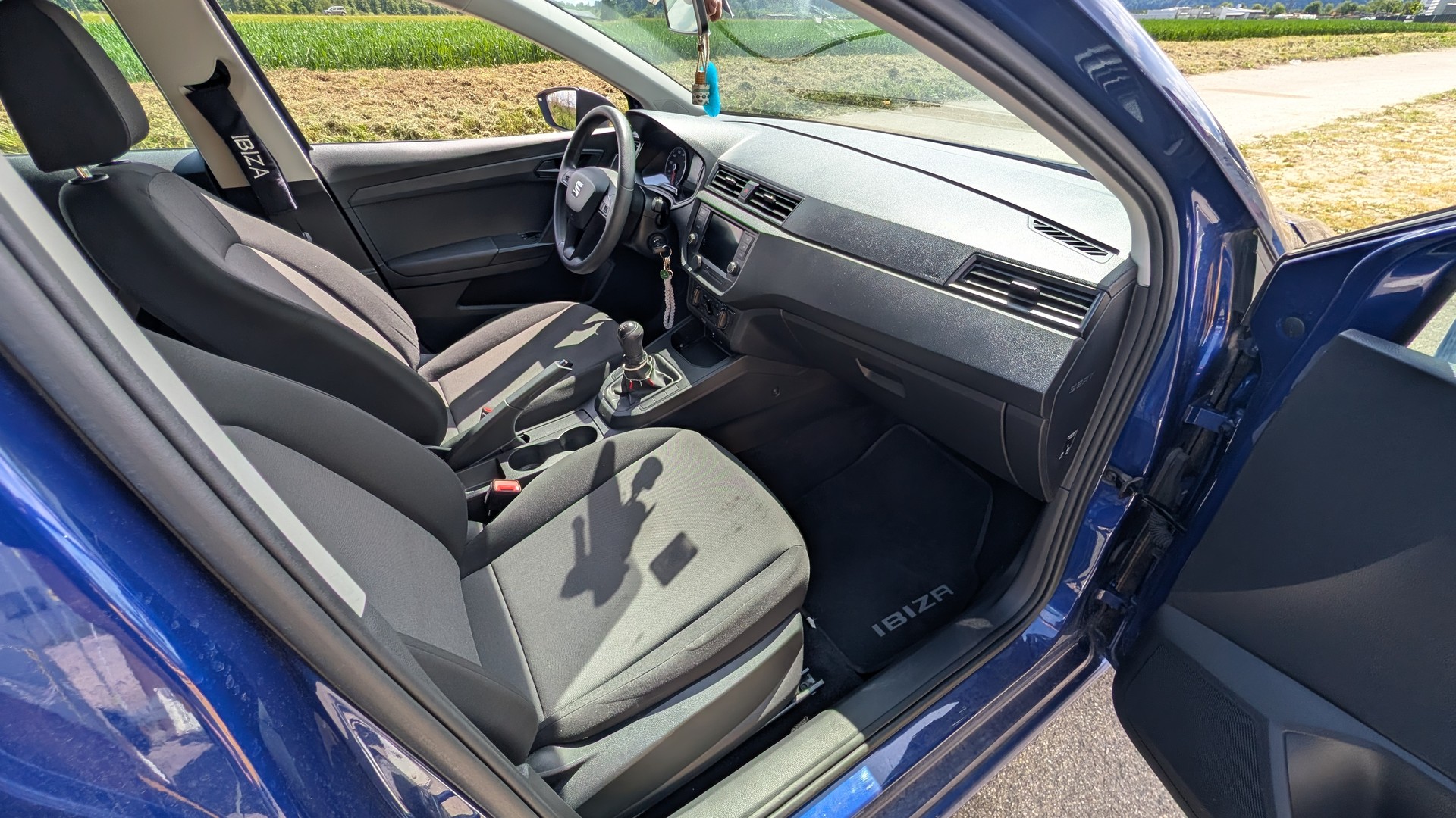 SEAT IBIZA-image-13