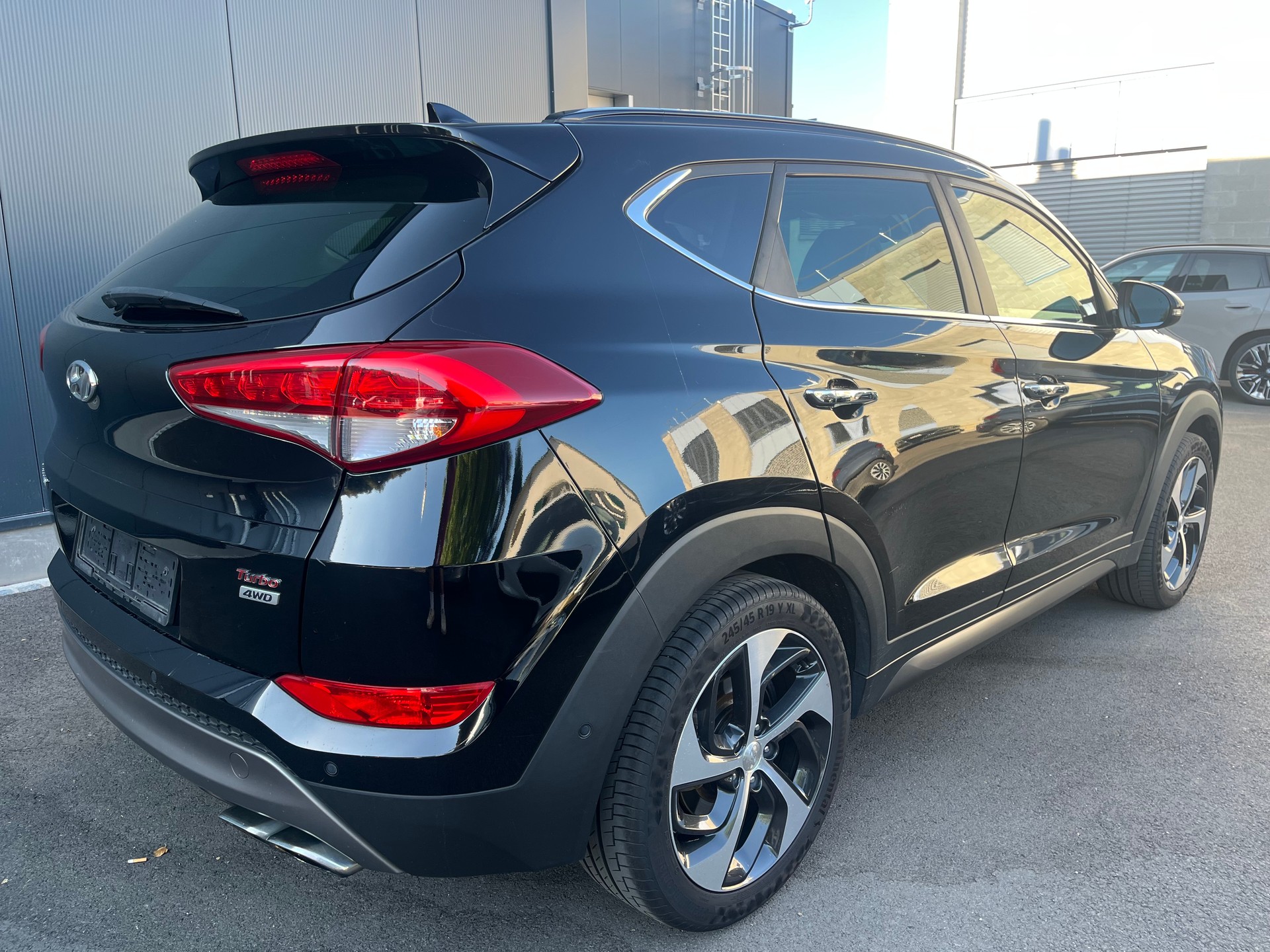HYUNDAI Tucson 1.6 TGDI Vertex 4WD Automatic-image-2