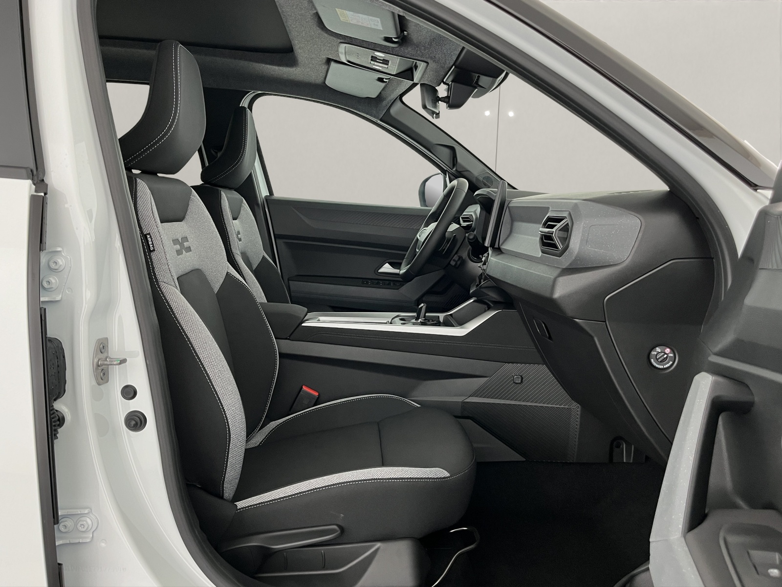 DACIA Bigster 1.2 Hybrid Journey 4WD-image-15