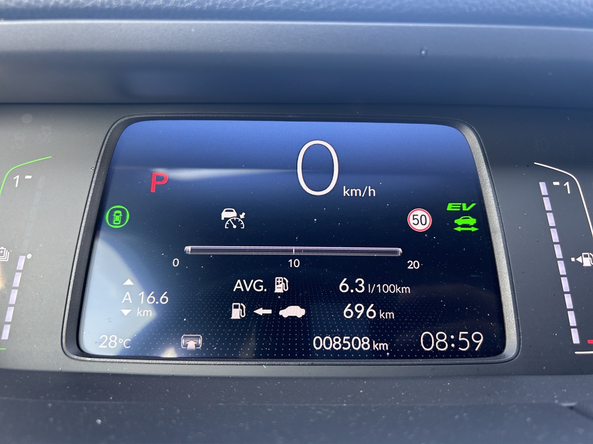 HONDA Jazz 1.5 i-MMD Advance-image-12