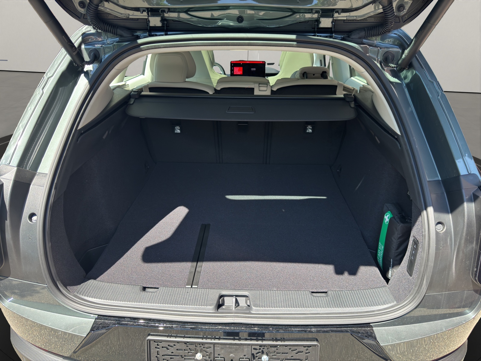 VOLVO EX60 Twin Ultra AWD-image-15