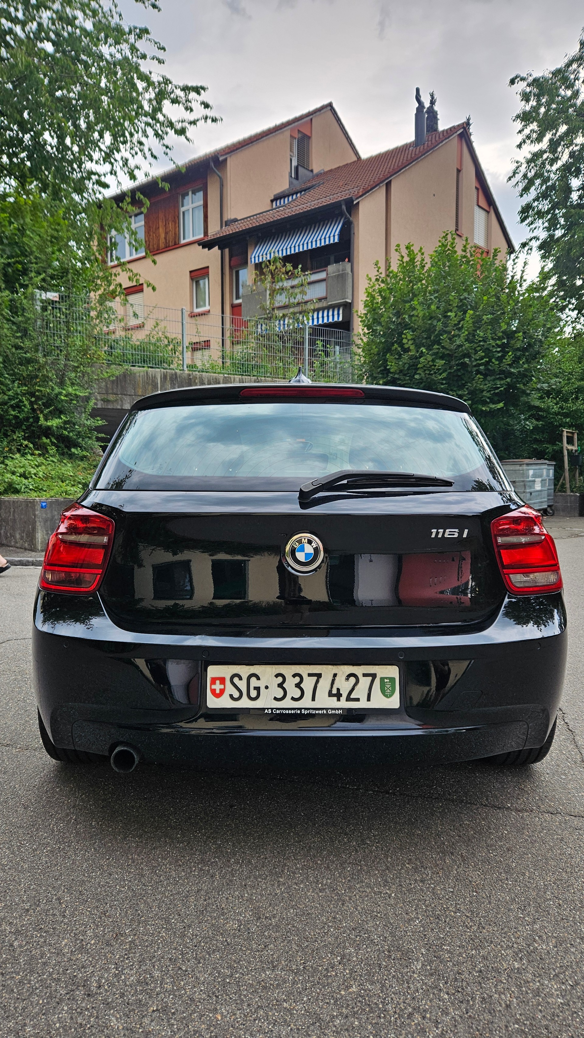 BMW 116i-image-3