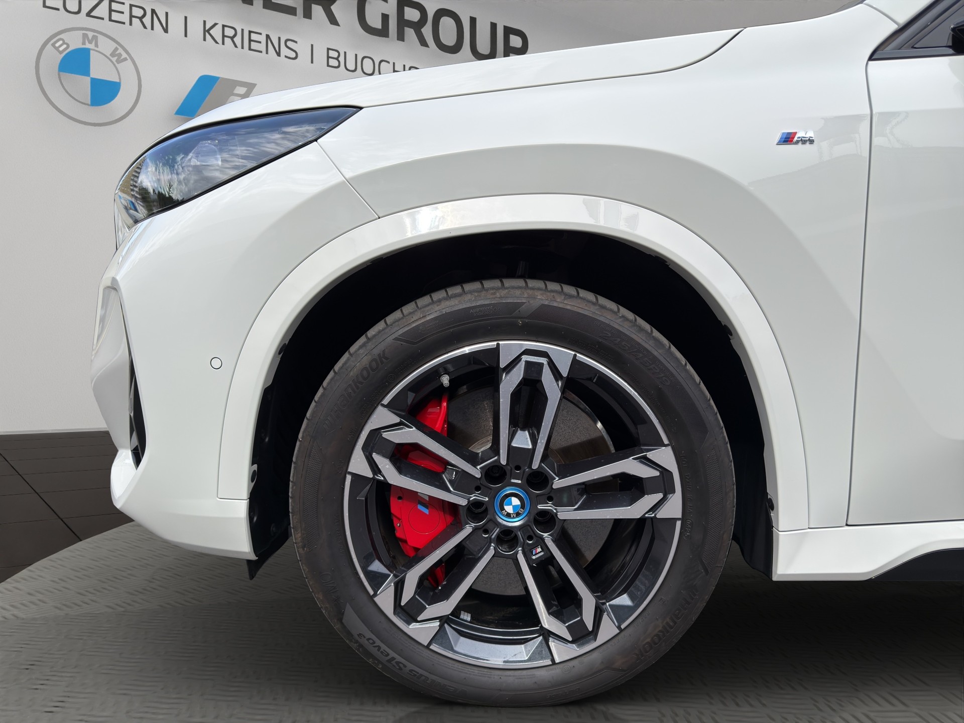 BMW iX1 xDrive 30 M Sport Pro-image-9