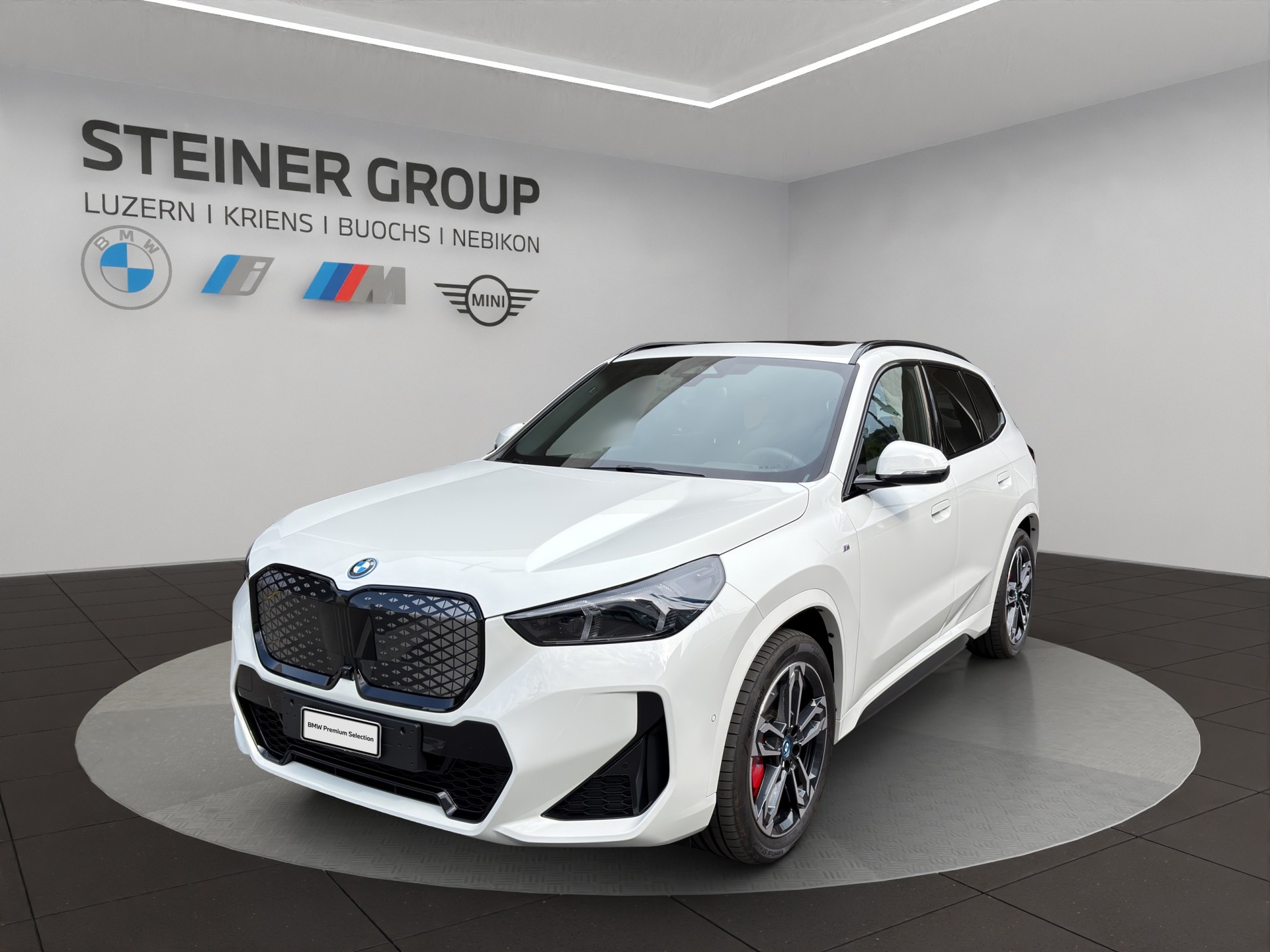 BMW iX1 xDrive 30 M Sport Pro-image-0