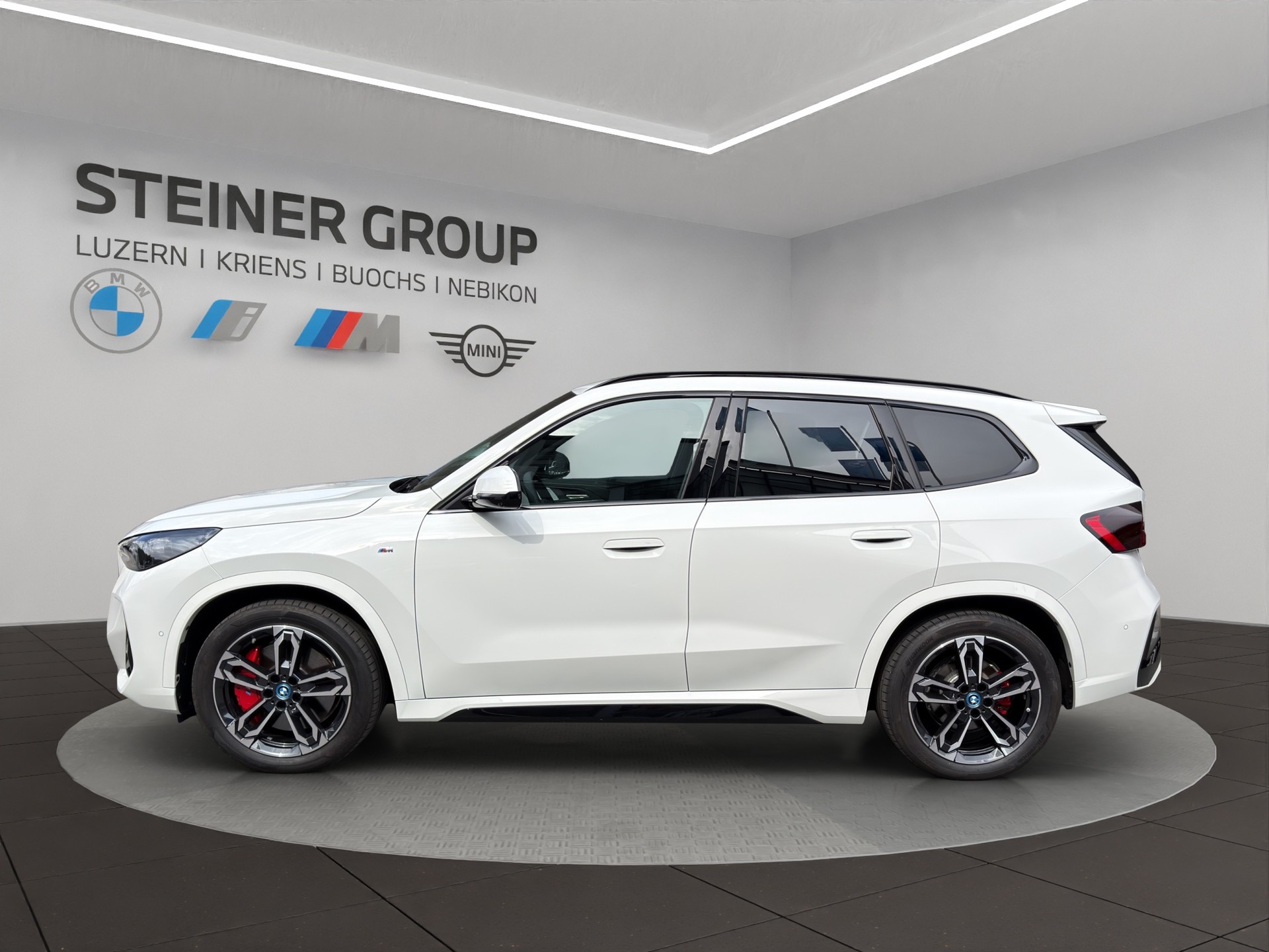 BMW iX1 xDrive 30 M Sport Pro-image-8