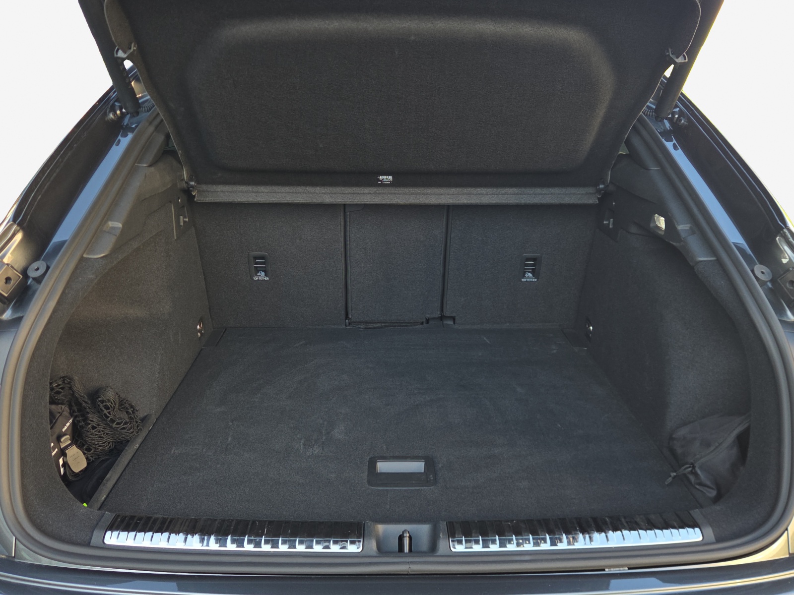 AUDI Q3 Sportback 110 kW TFSI S tronic-image-12