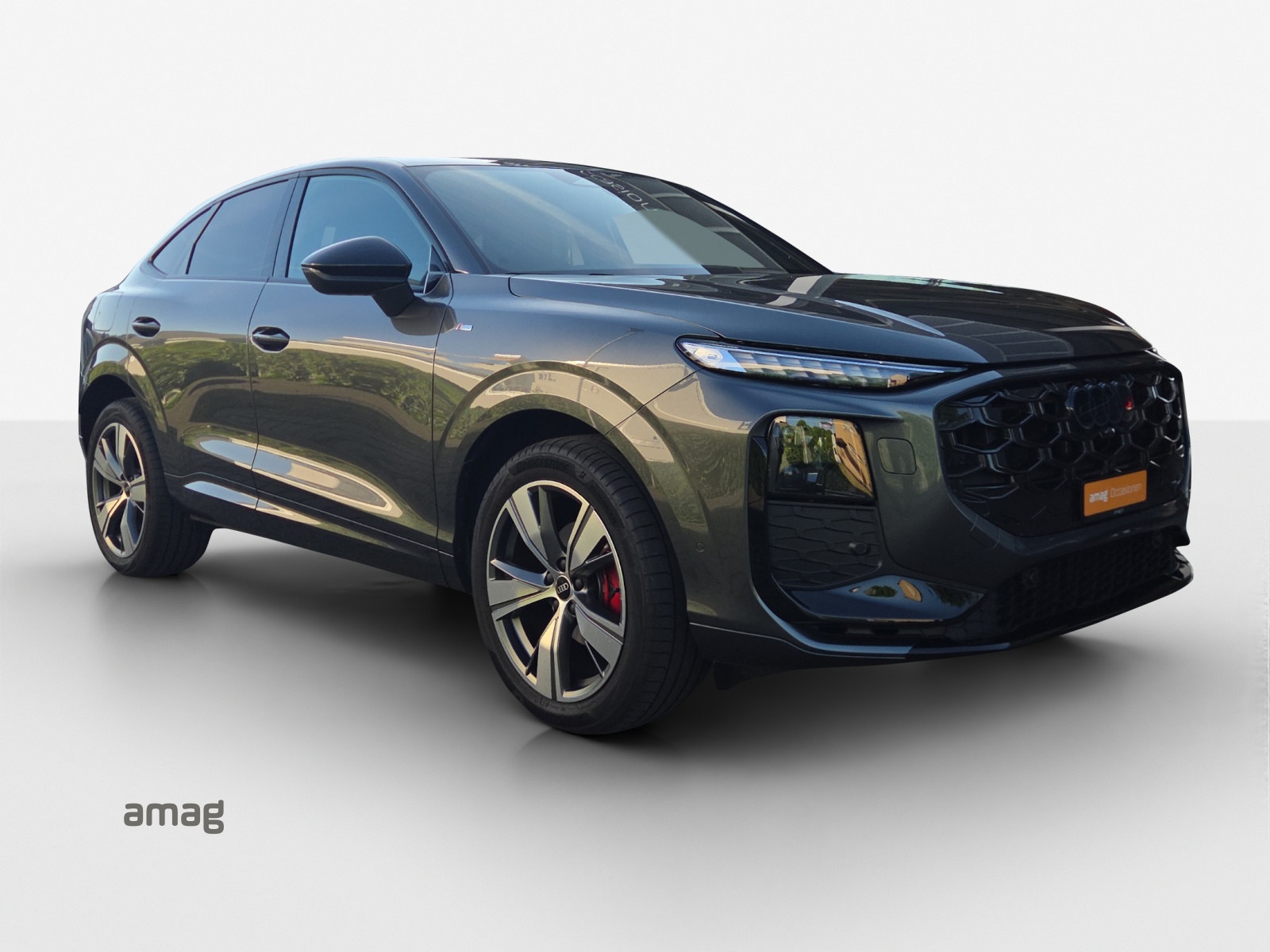 AUDI Q3 Sportback 110 kW TFSI S tronic-image-5