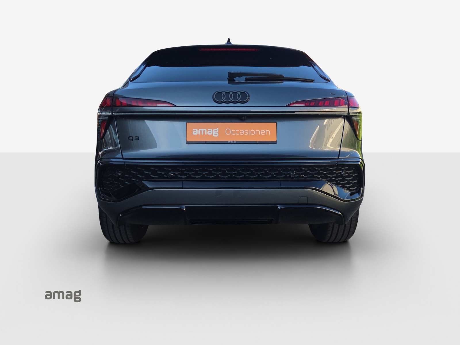 AUDI Q3 Sportback 110 kW TFSI S tronic-image-3
