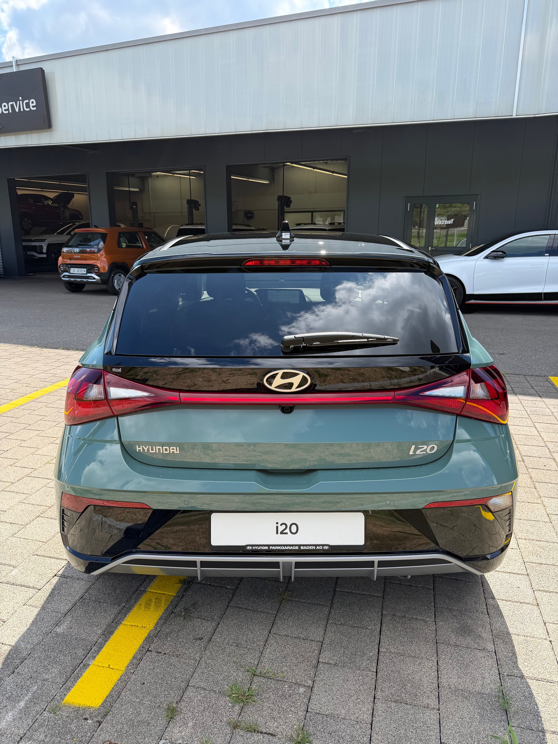 HYUNDAI i20 1.0 T-GDi Amplia GO! DCT-image-2