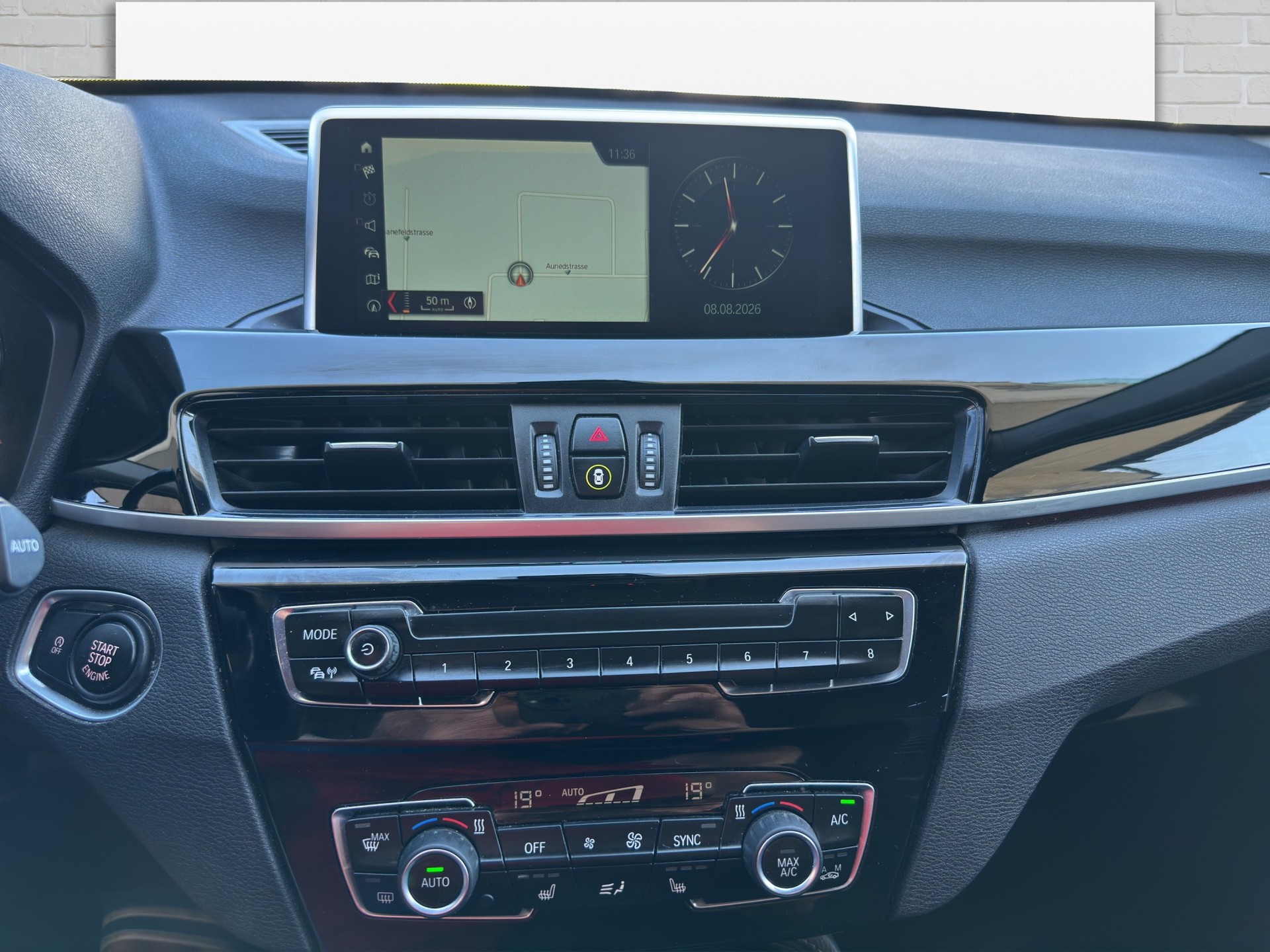 BMW X1 xDrive 18d xLine Steptronic-image-9