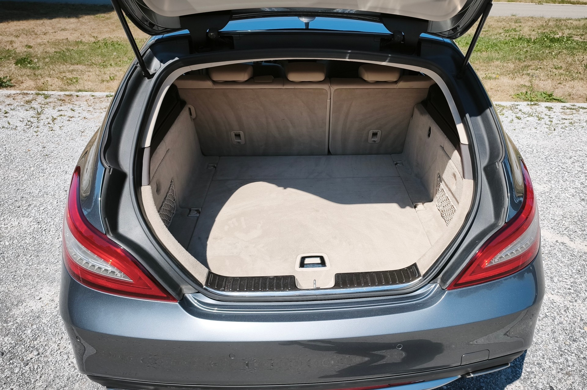 MERCEDES-BENZ CLS 500 V8 4matic-image-7