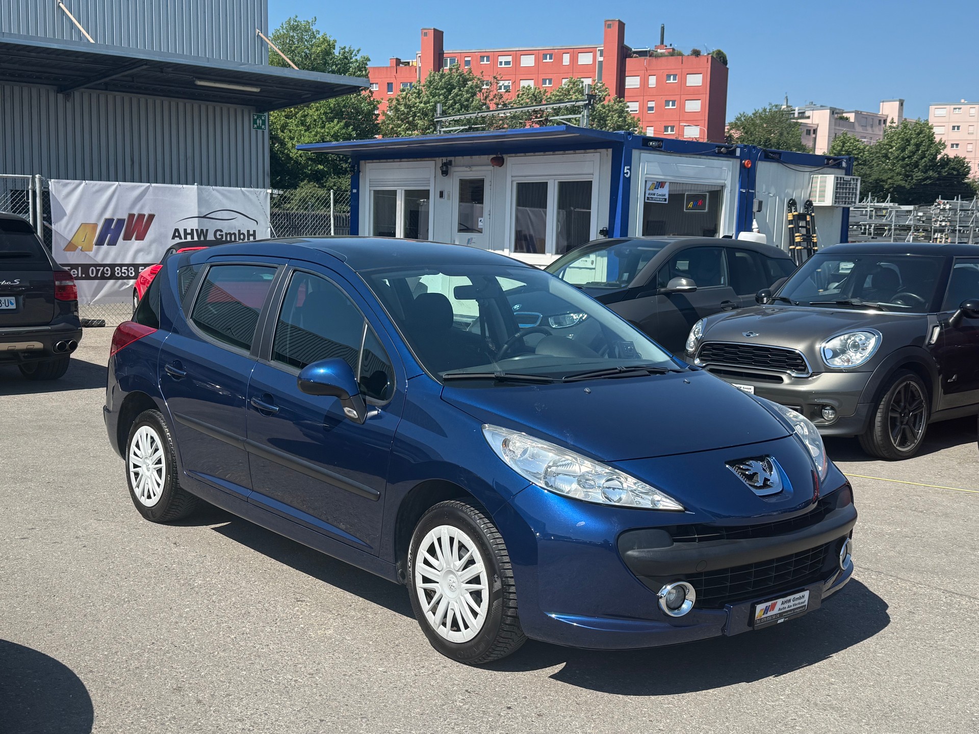 PEUGEOT 207 SW 1.6 16V Sport Automatic / Frisch ab MFK & Service / Rückfahrkamera / Klima / PDC / Tempomat / Panoramadach-image-2