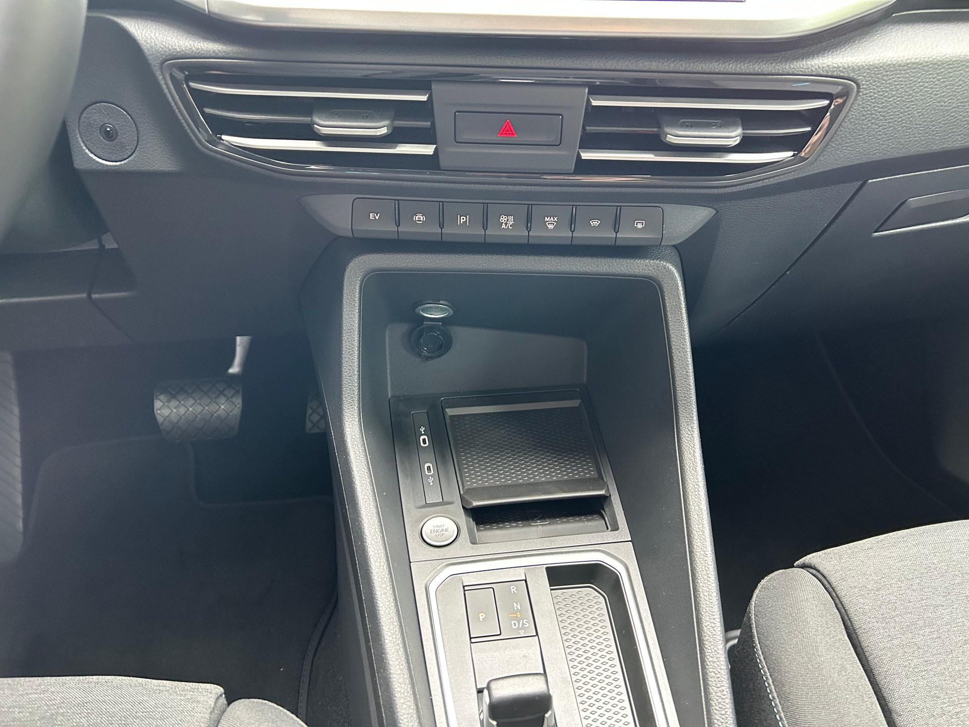 FORD Tourneo Connect 1.5 PHEV Active Automat-image-13