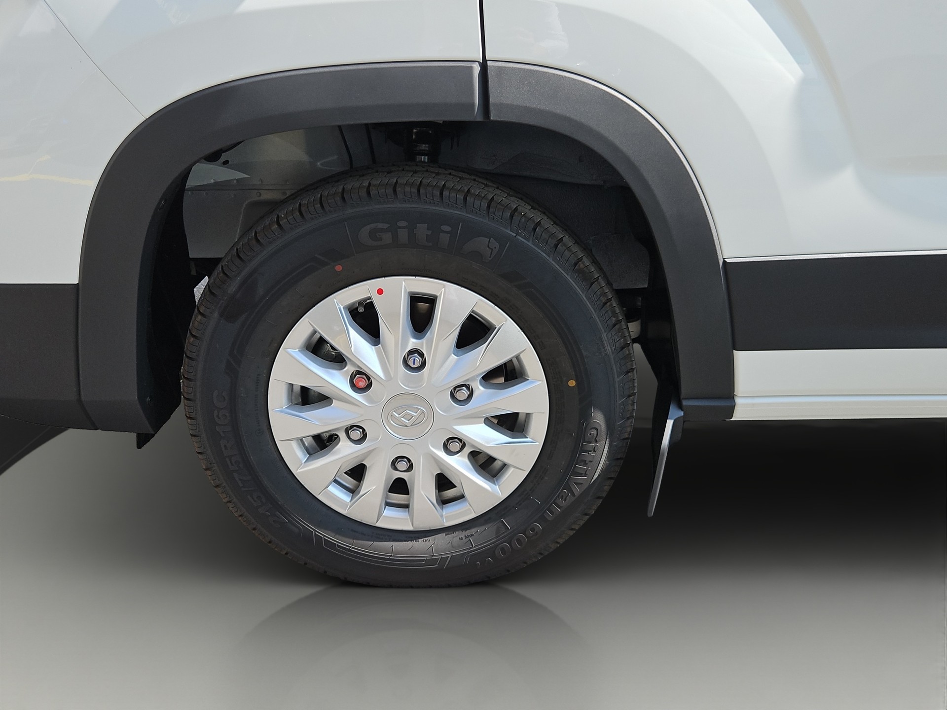 MAXUS Deliver 9 Kaw. L3H2 2.0 TD Luxury-image-13