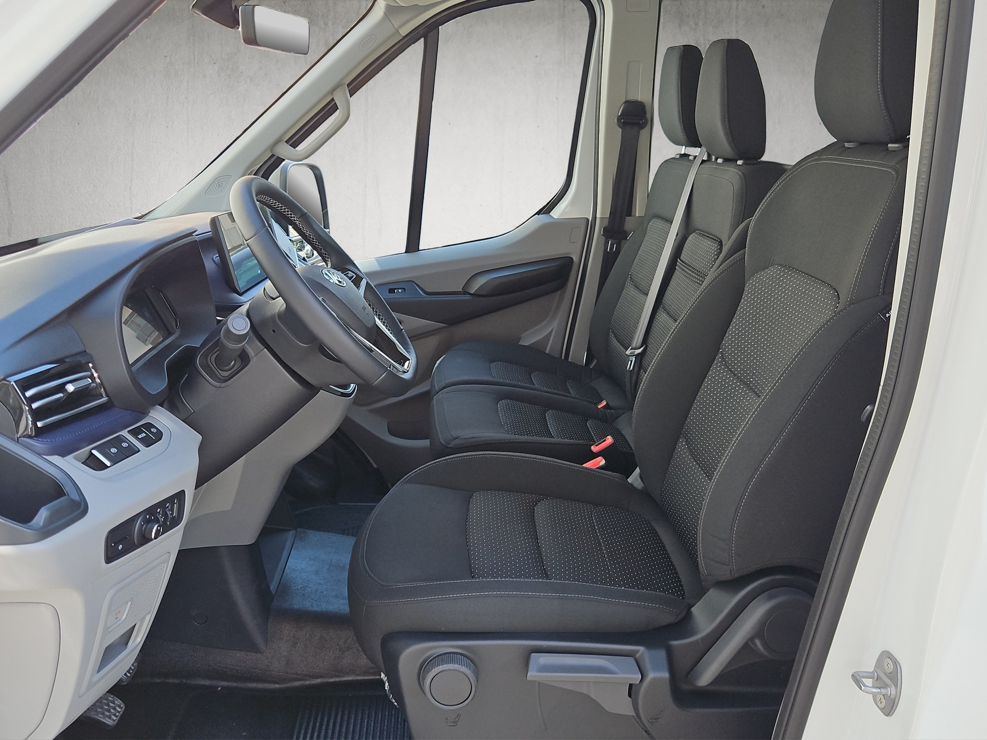 MAXUS Deliver 9 Kaw. L3H2 2.0 TD Luxury-image-7