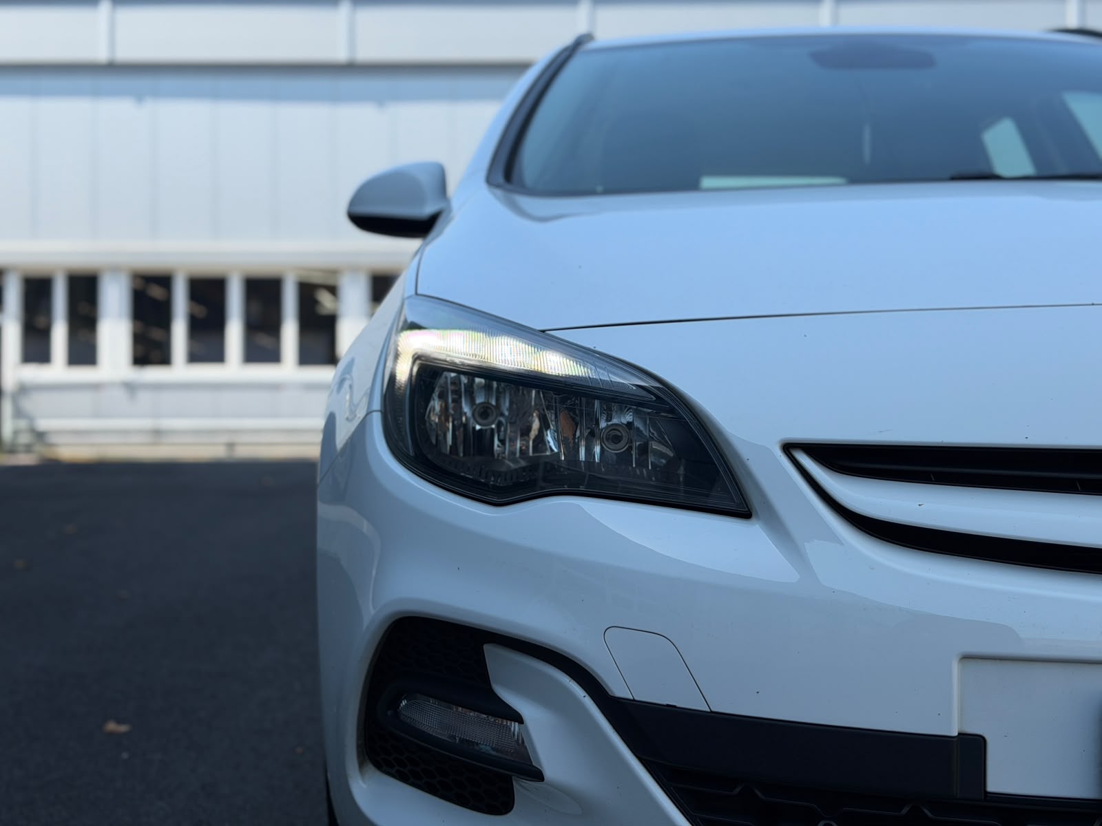 OPEL Astra SportsTourer 1.4i 16V Turbo Sport Automatic-image-7